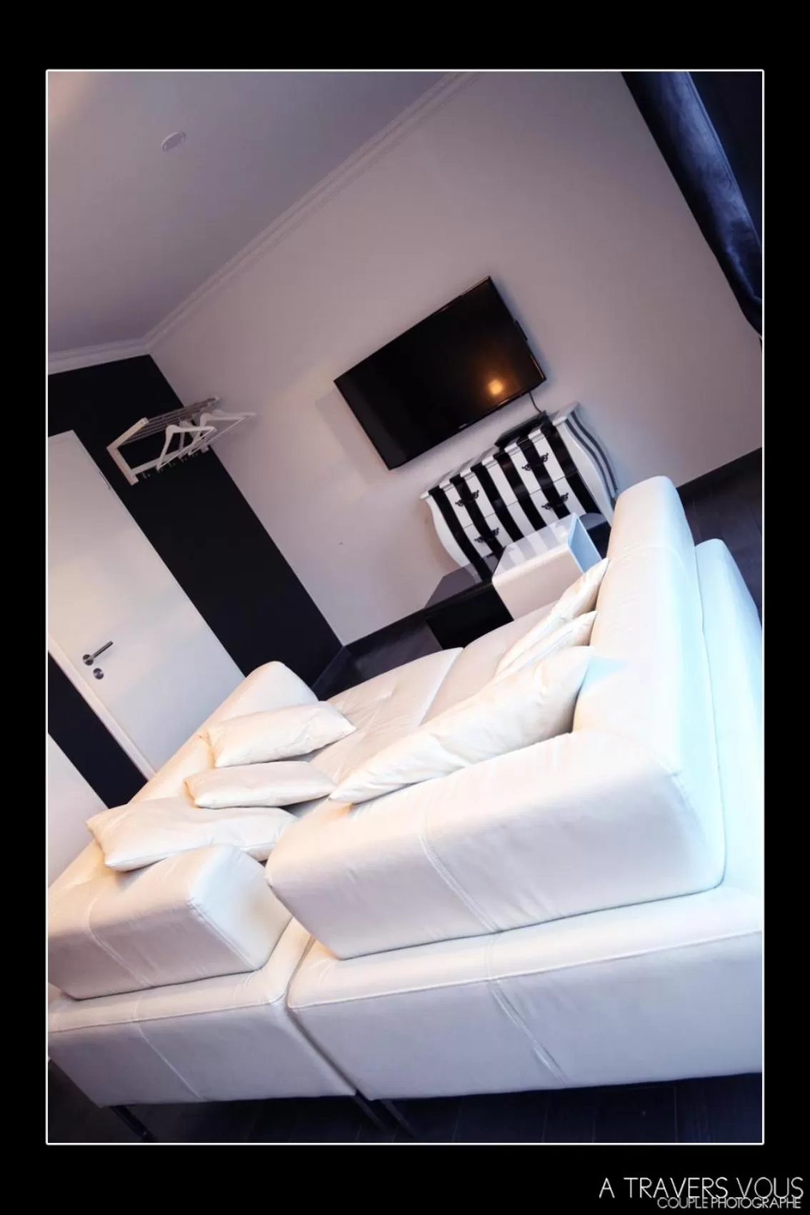 Bed in V E R O N E - Rooms & Suites - Liège - Rocourt