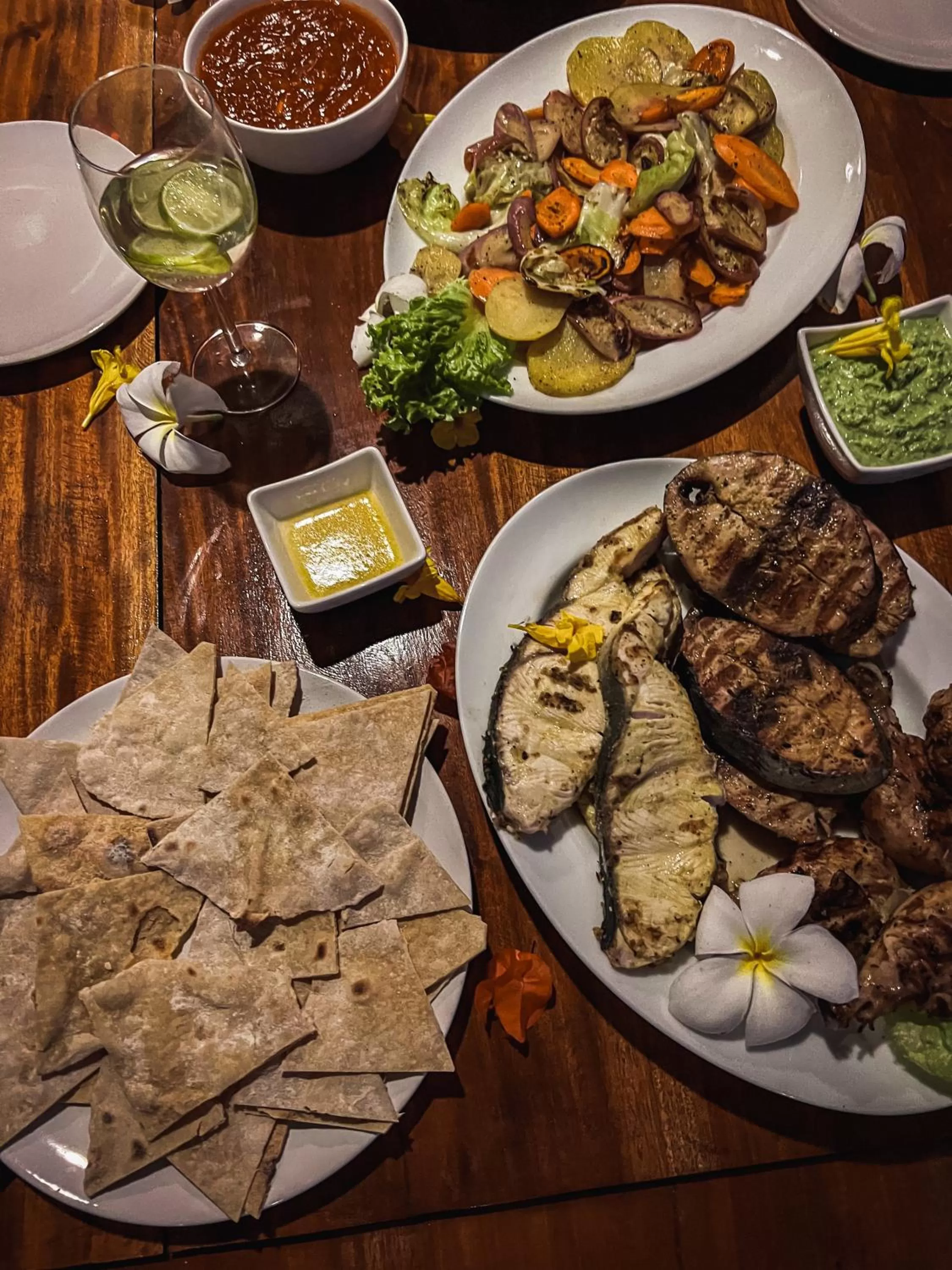 Food and drinks in 108 Palms Beach Resort