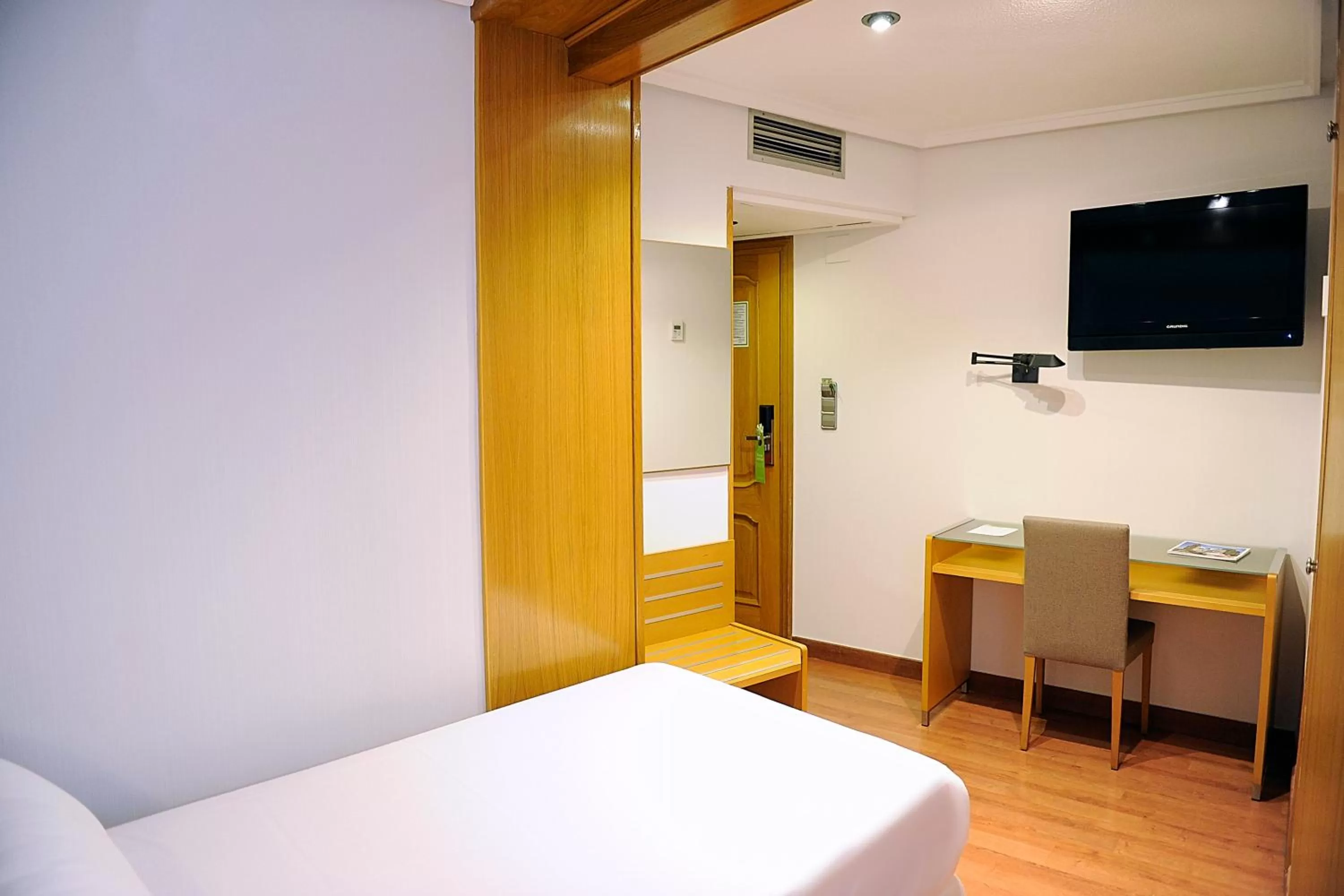 Photo of the whole room, Bed in Hotel El Churra