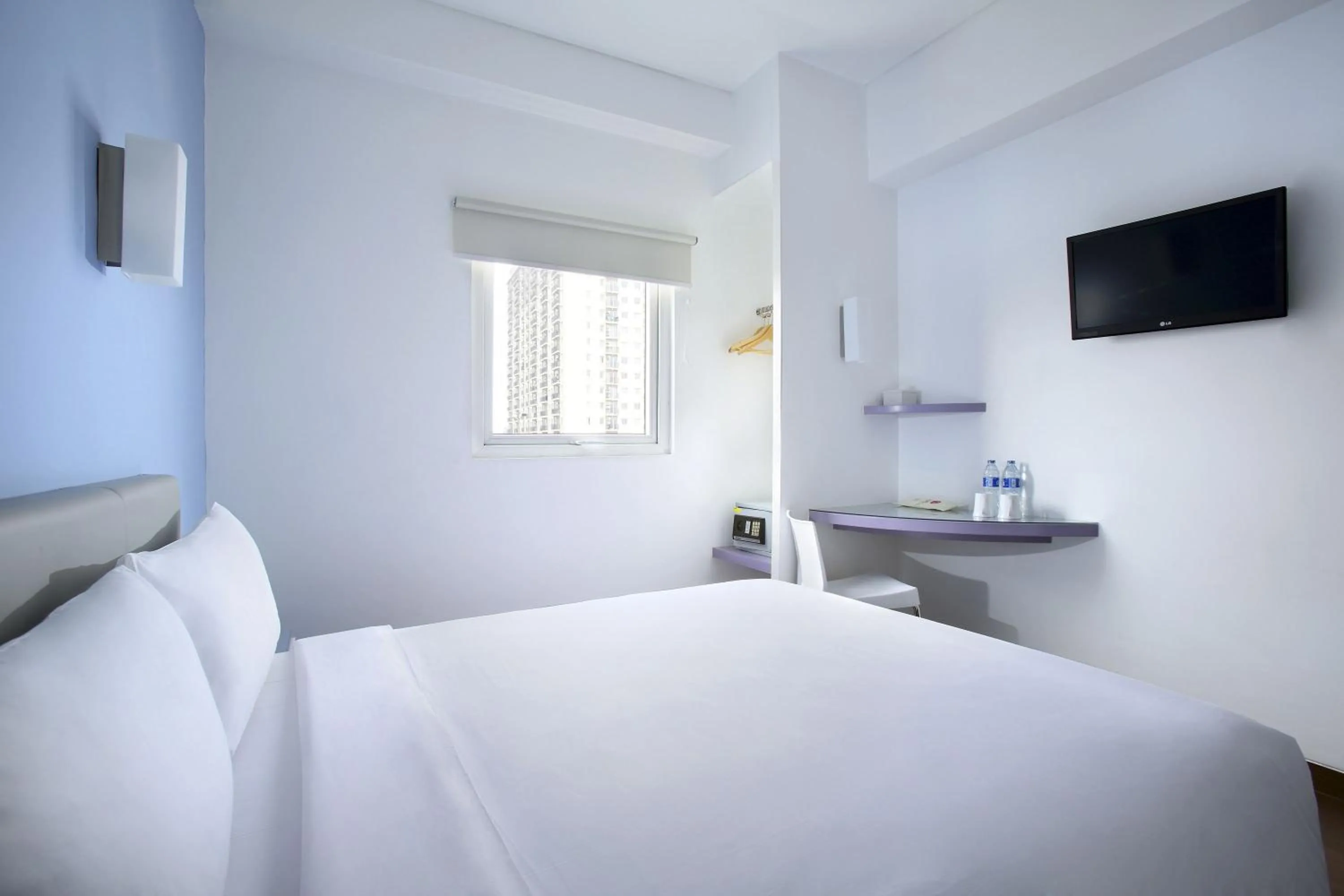 Smart Twin Room in Amaris Hotel Ponorogo