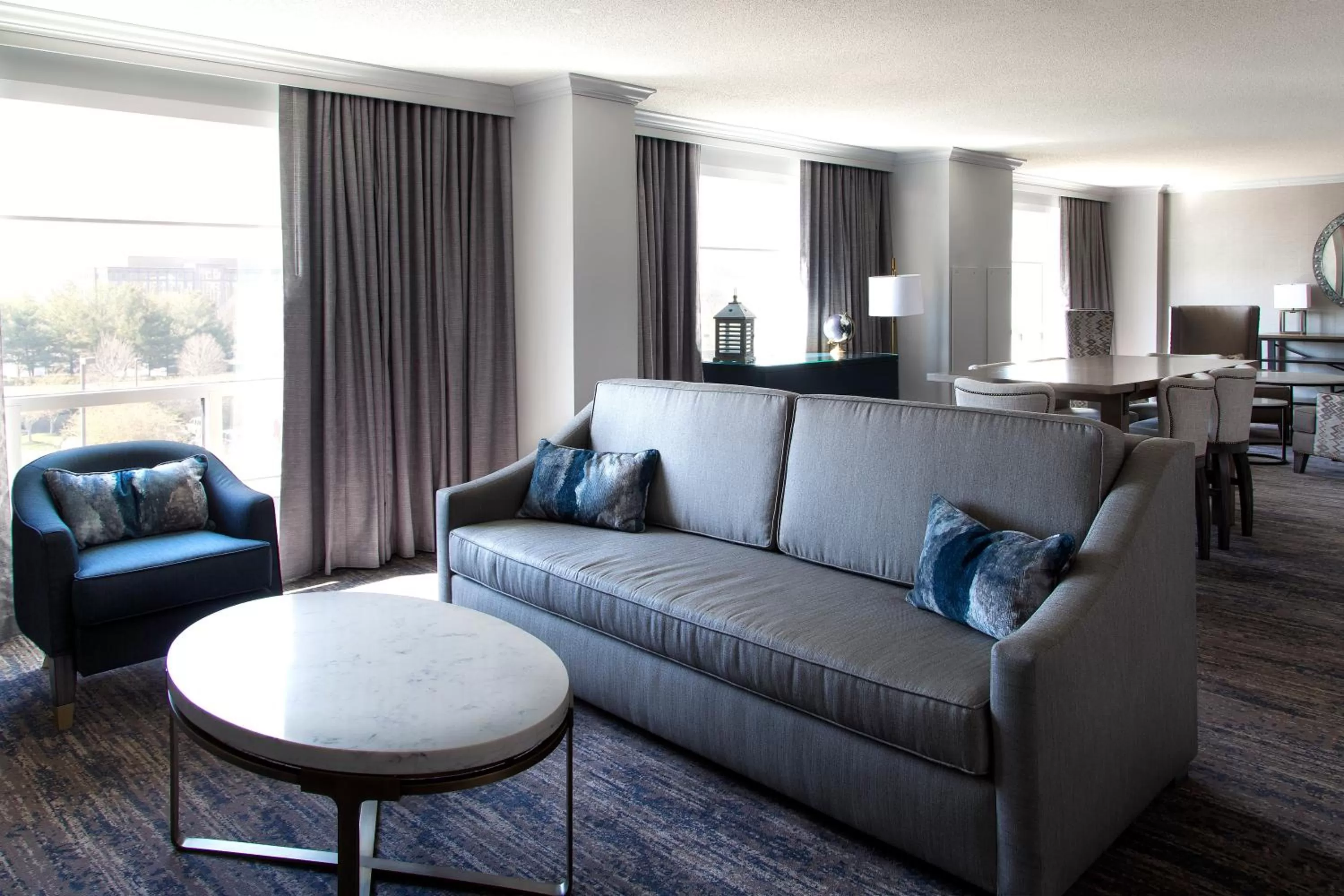 Living room in Franklin Marriott Cool Springs