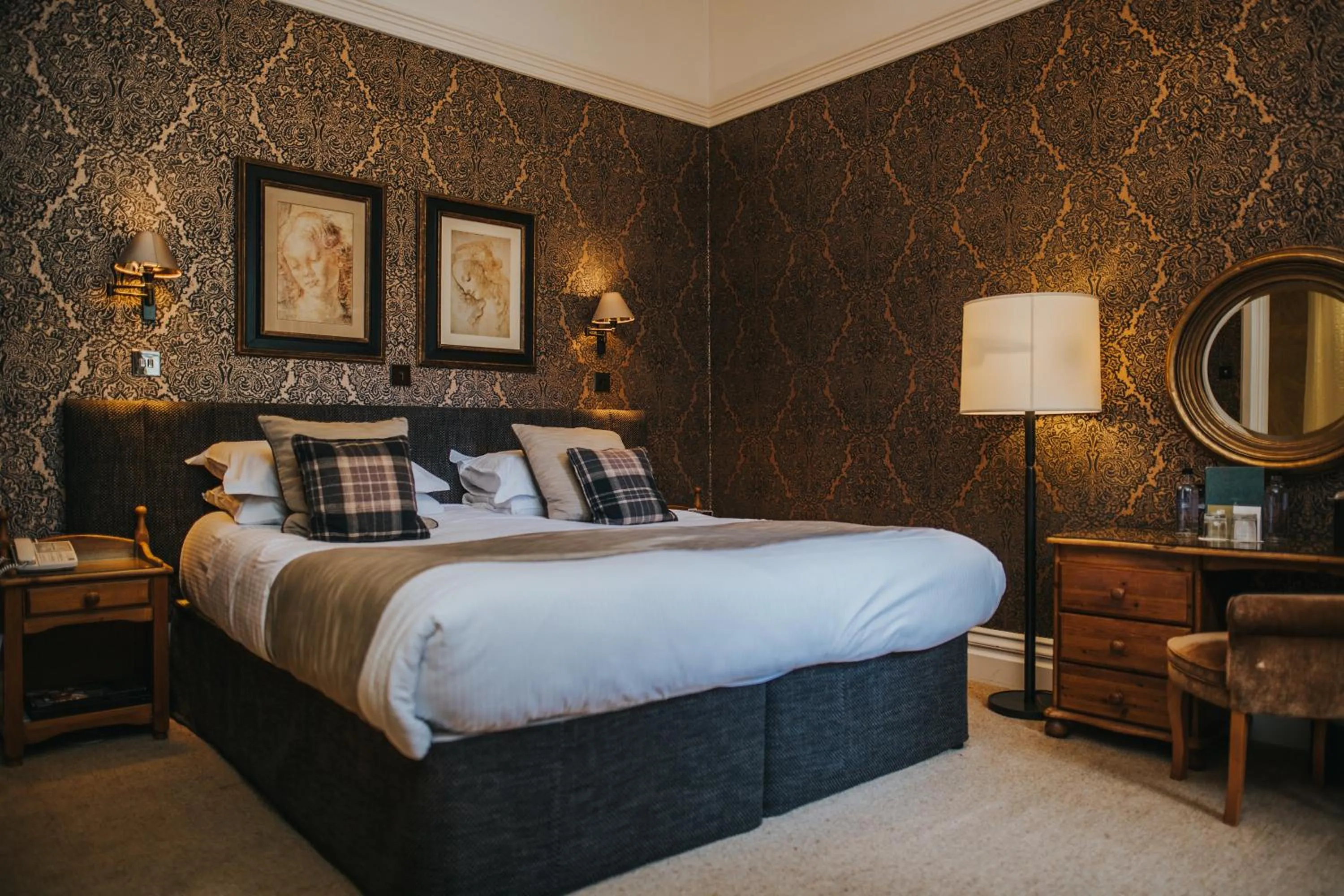 Bed in Merewood Country House Hotel