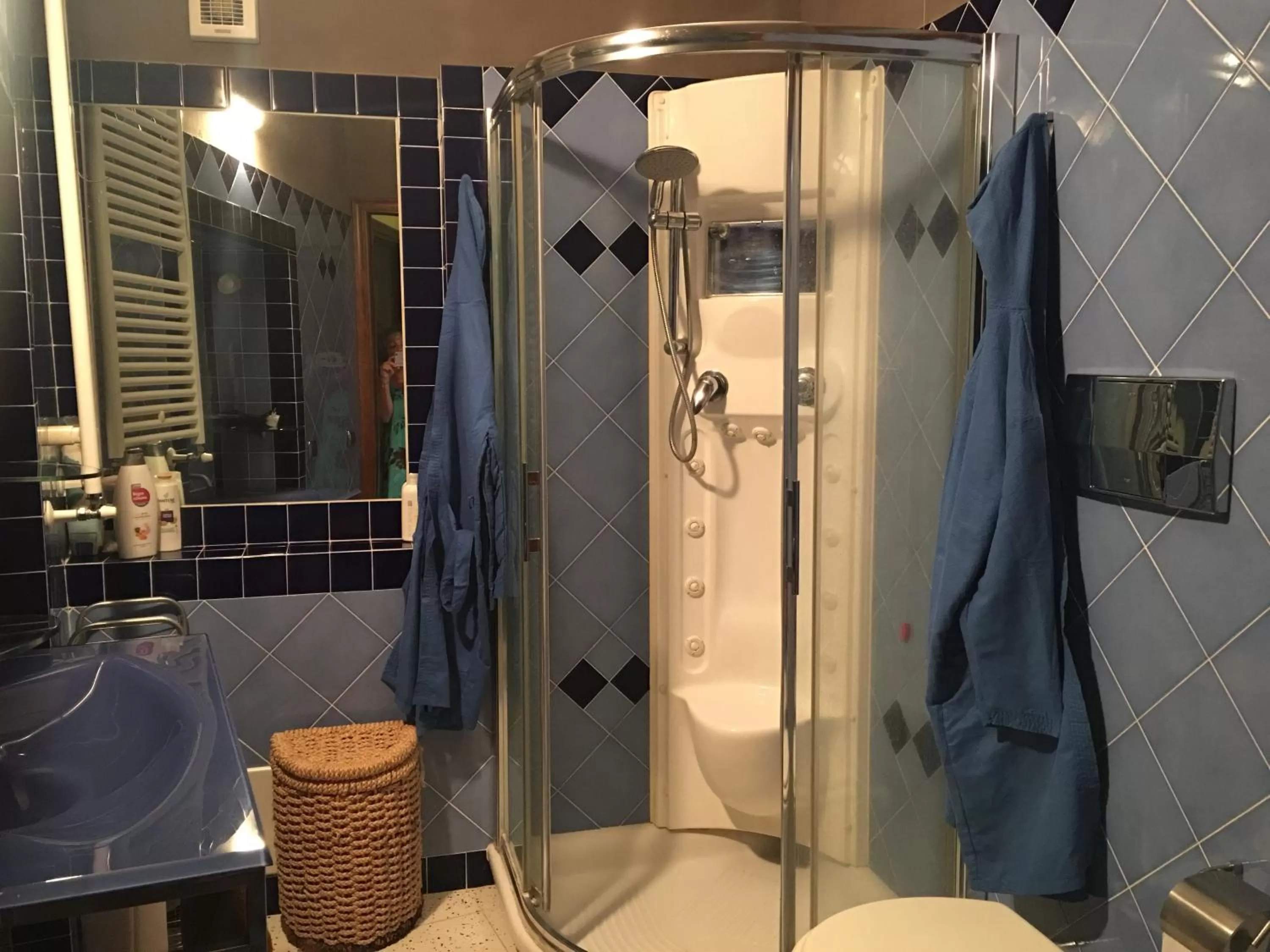 Bathroom in L'angolo antico