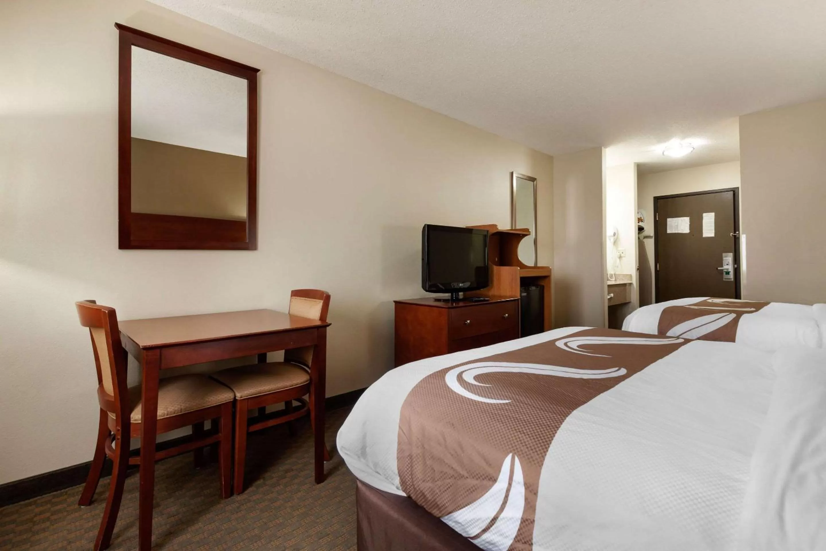 Photo of the whole room in Quality Inn Hays I-70