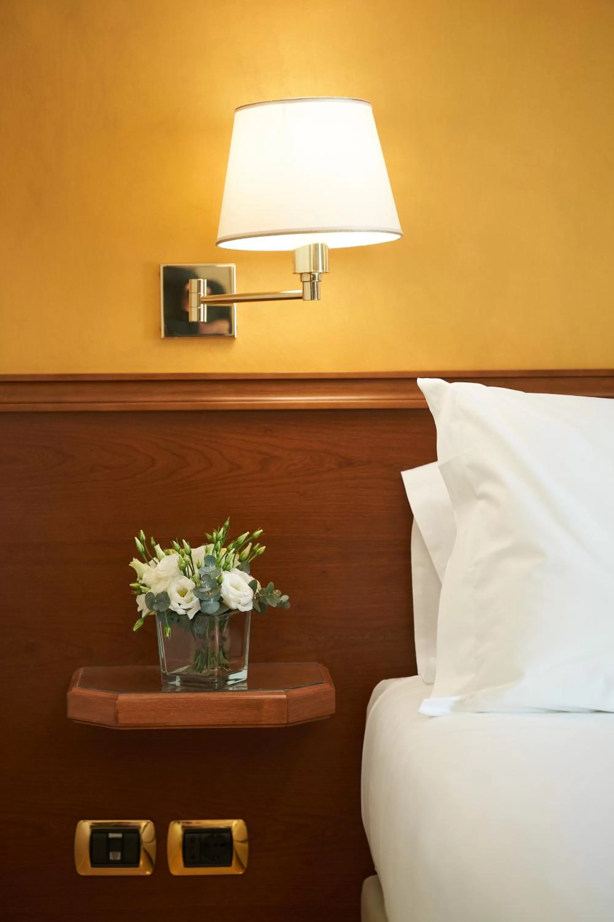 Bed in UNA Hotels Galles Milano