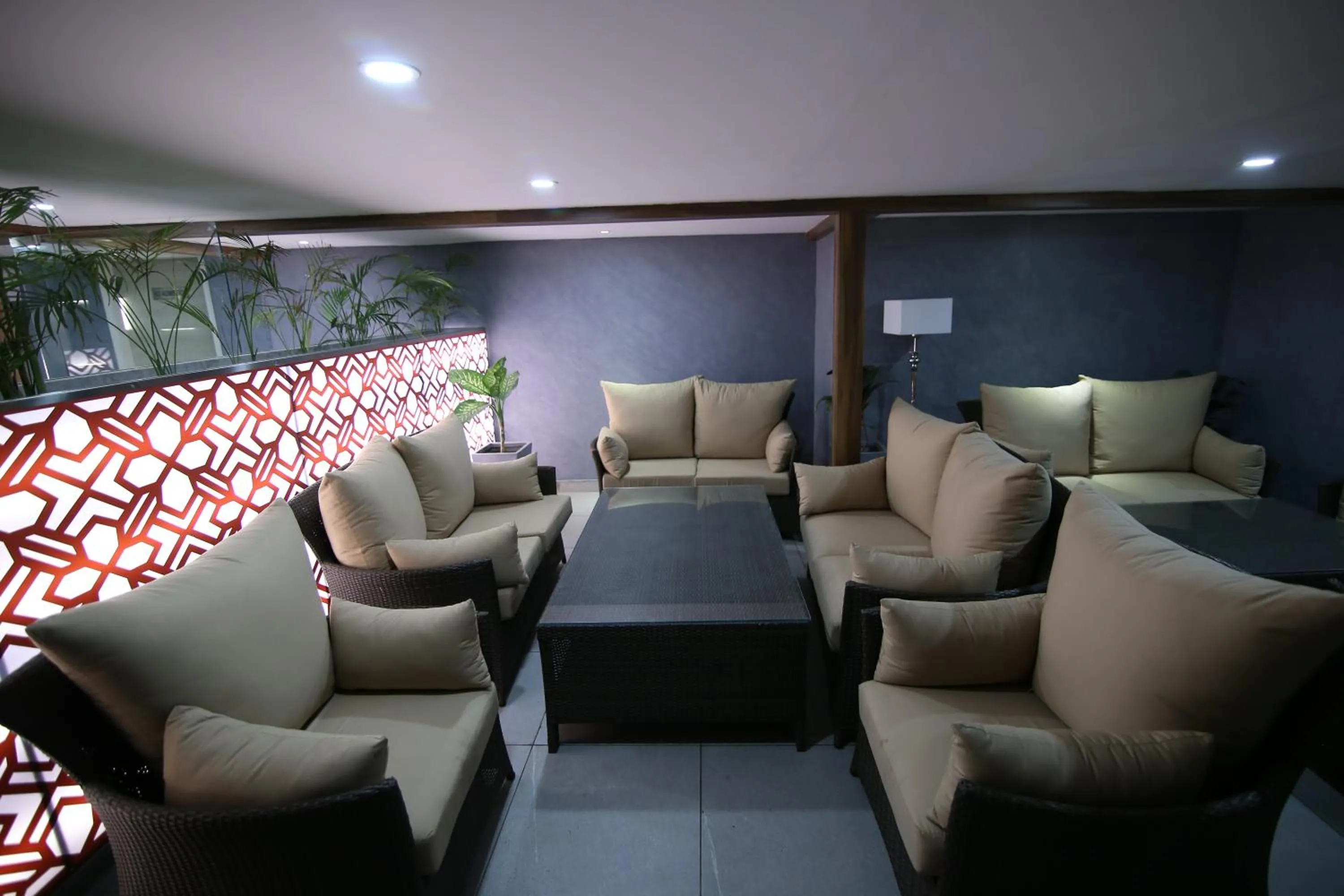 Evening entertainment in Hotel City Heart Premium