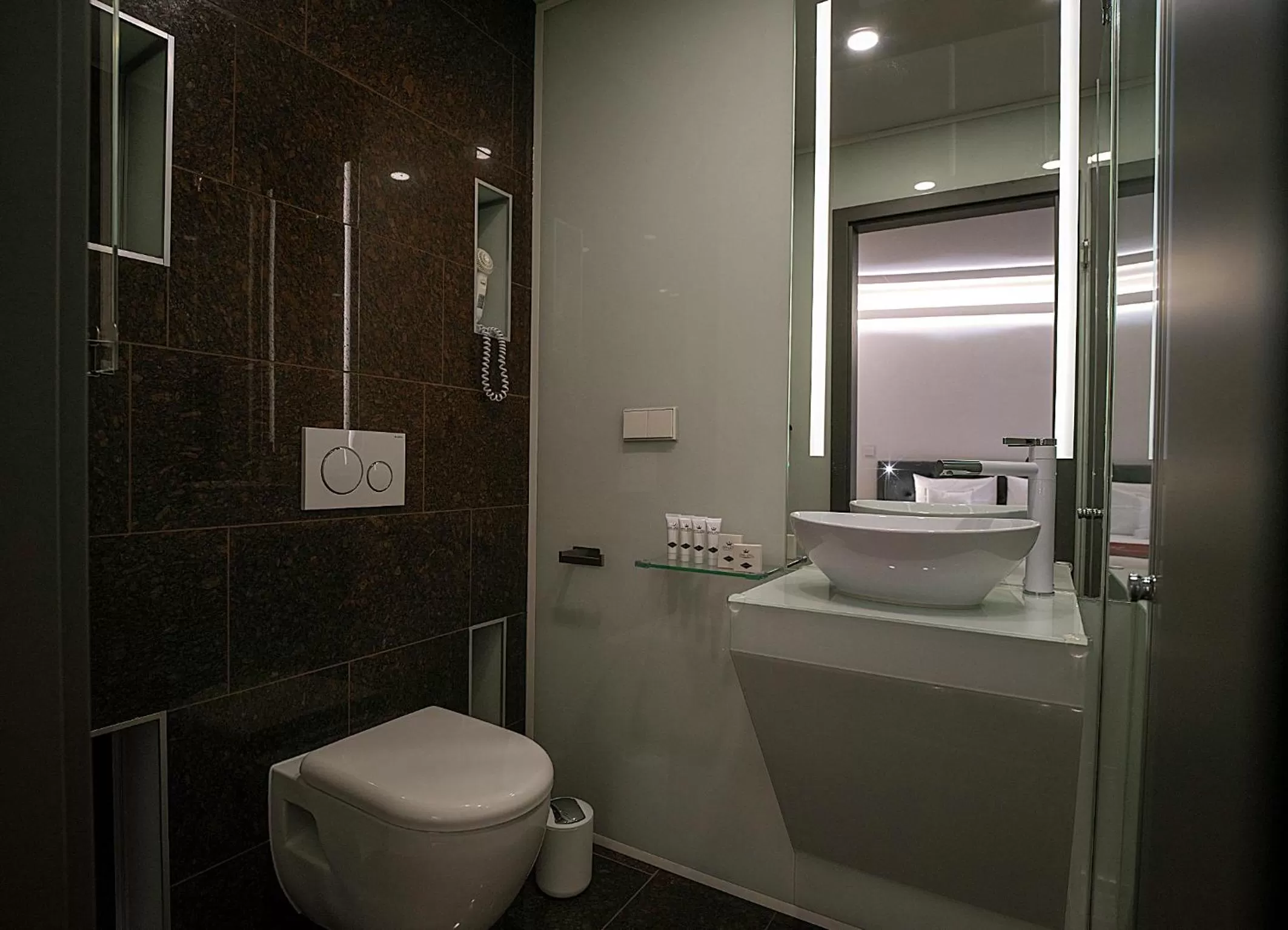 Bathroom in Hotel Royal