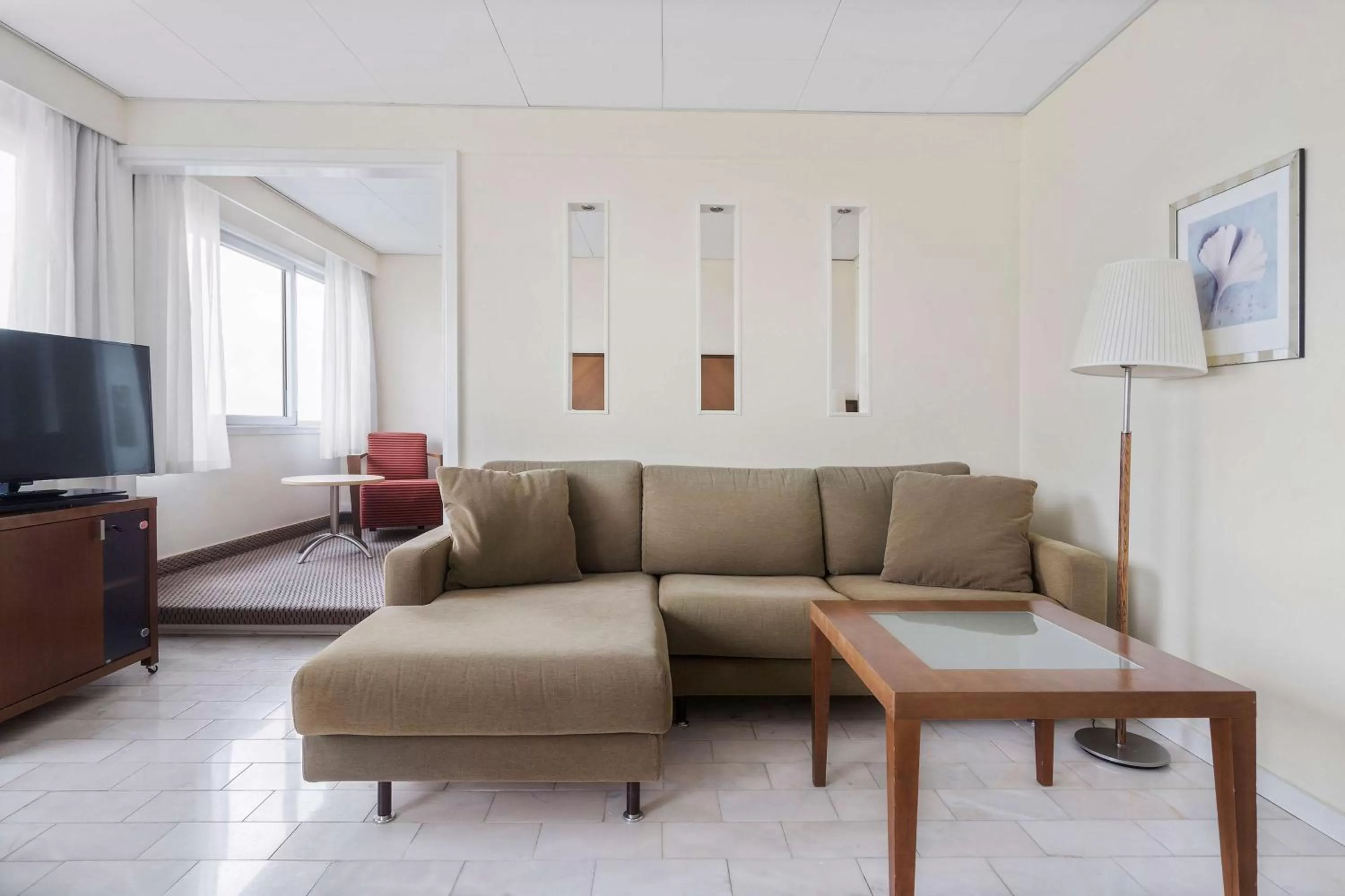 Photo of the whole room in Best Western Plus Airport Hotel