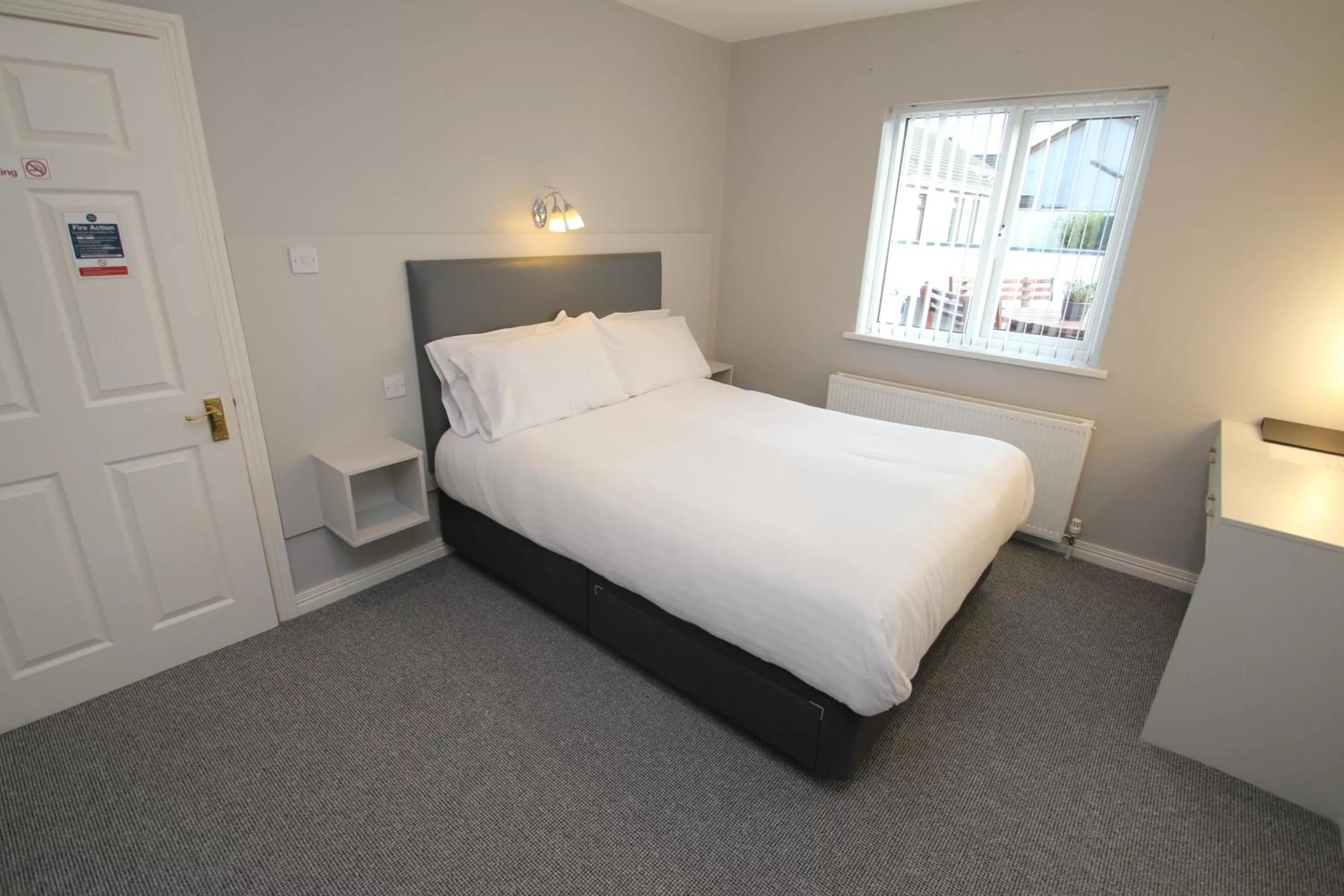 Bedroom, Bed in North Coast Motel