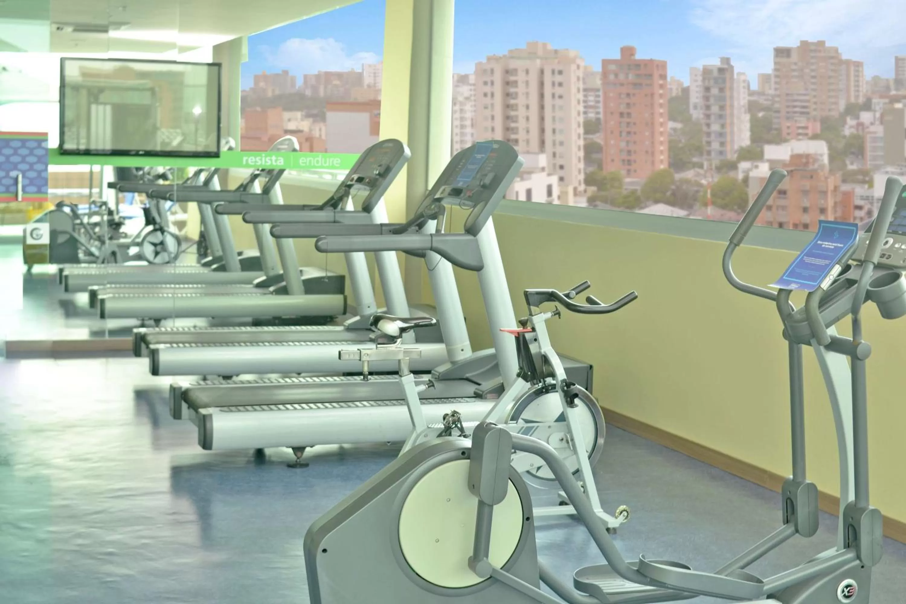 Fitness centre/facilities in Hampton by Hilton Barranquilla