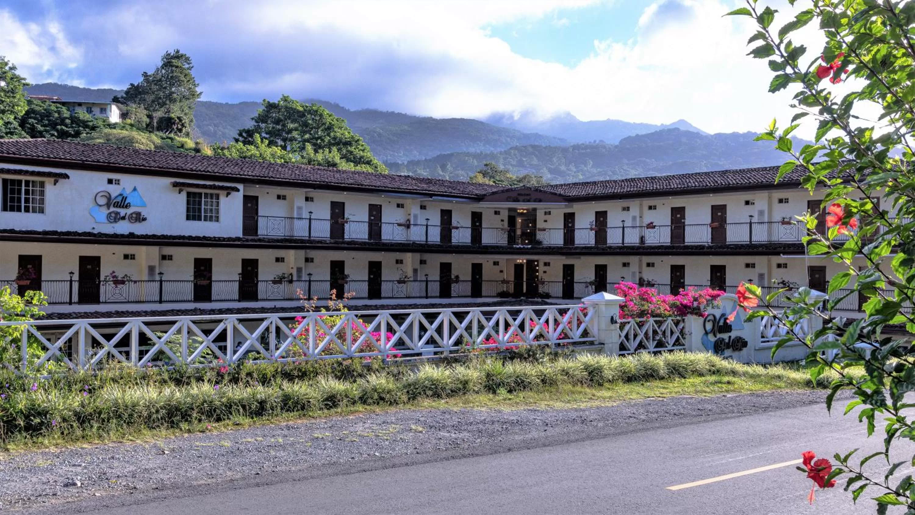 Property building in Hotel Valle del Rio