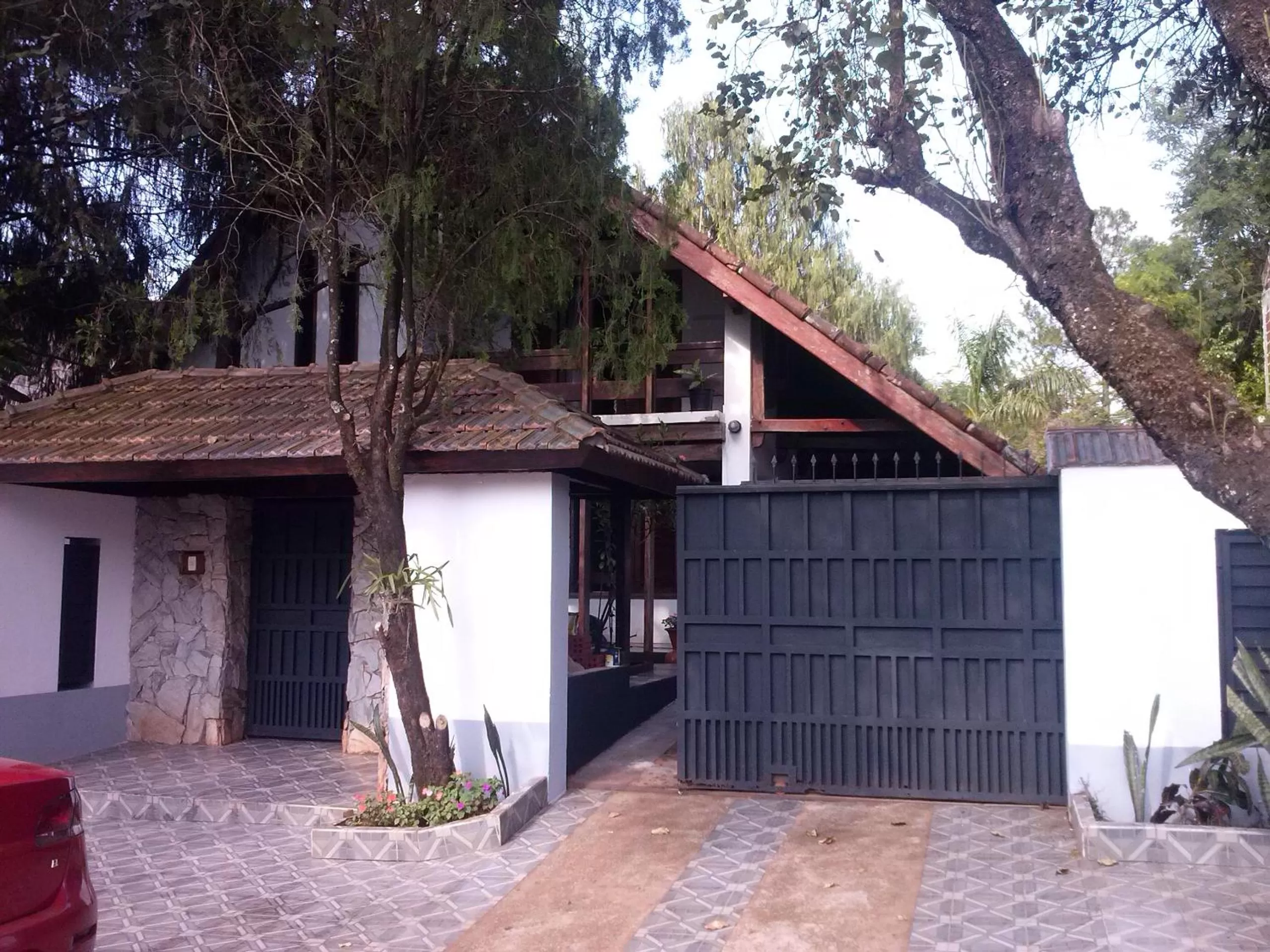 Property building in Petit Hotel Caraguata