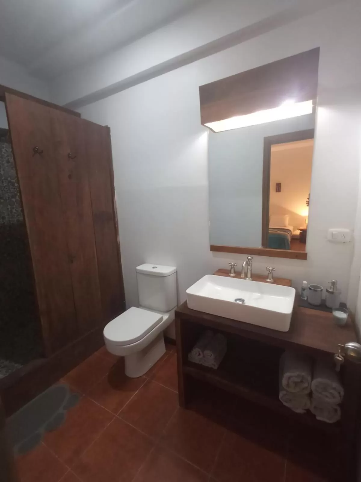 Bathroom in La Luciernaga Big Creek