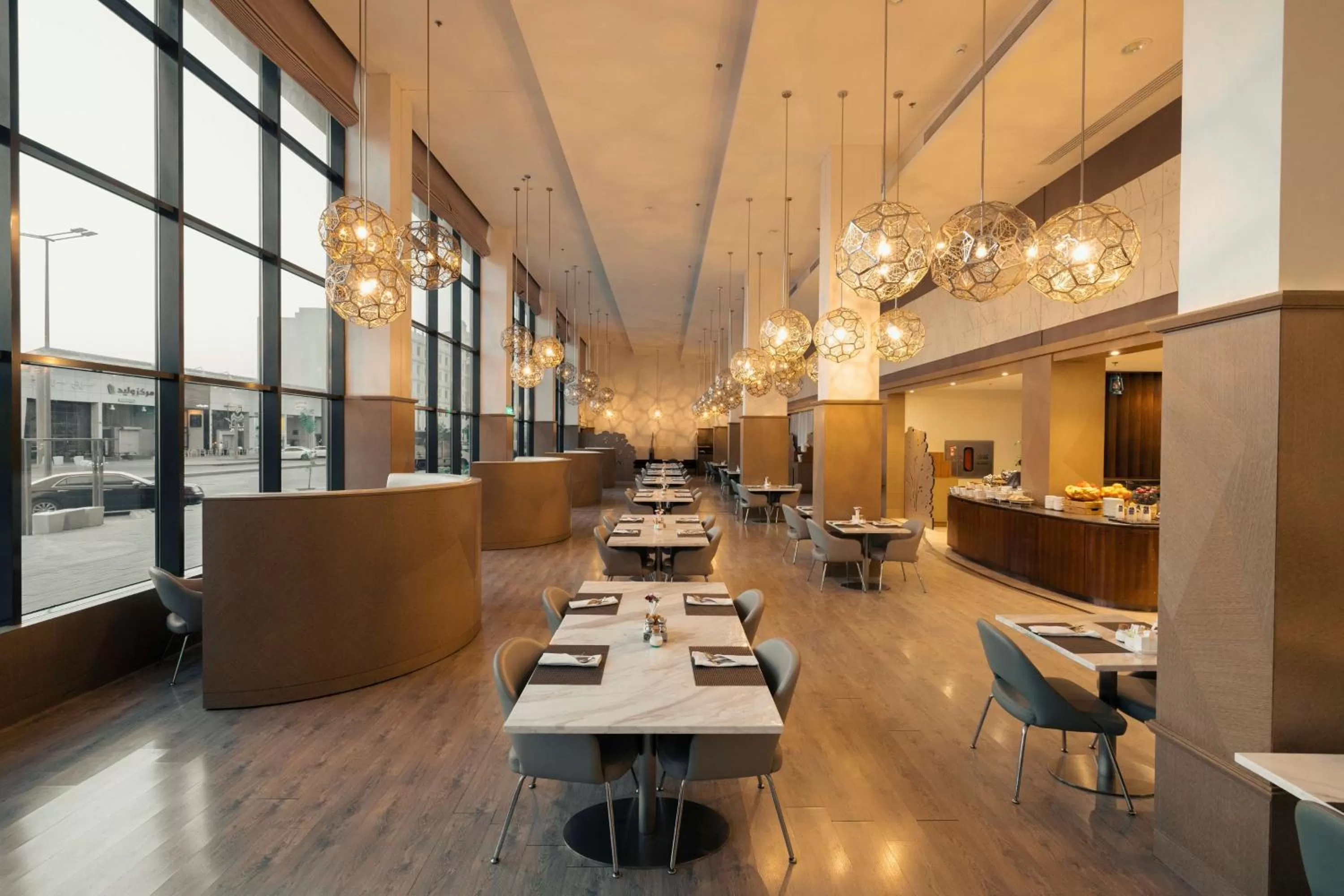 Restaurant/places to eat in Radisson Blu Hotel, Buraidah