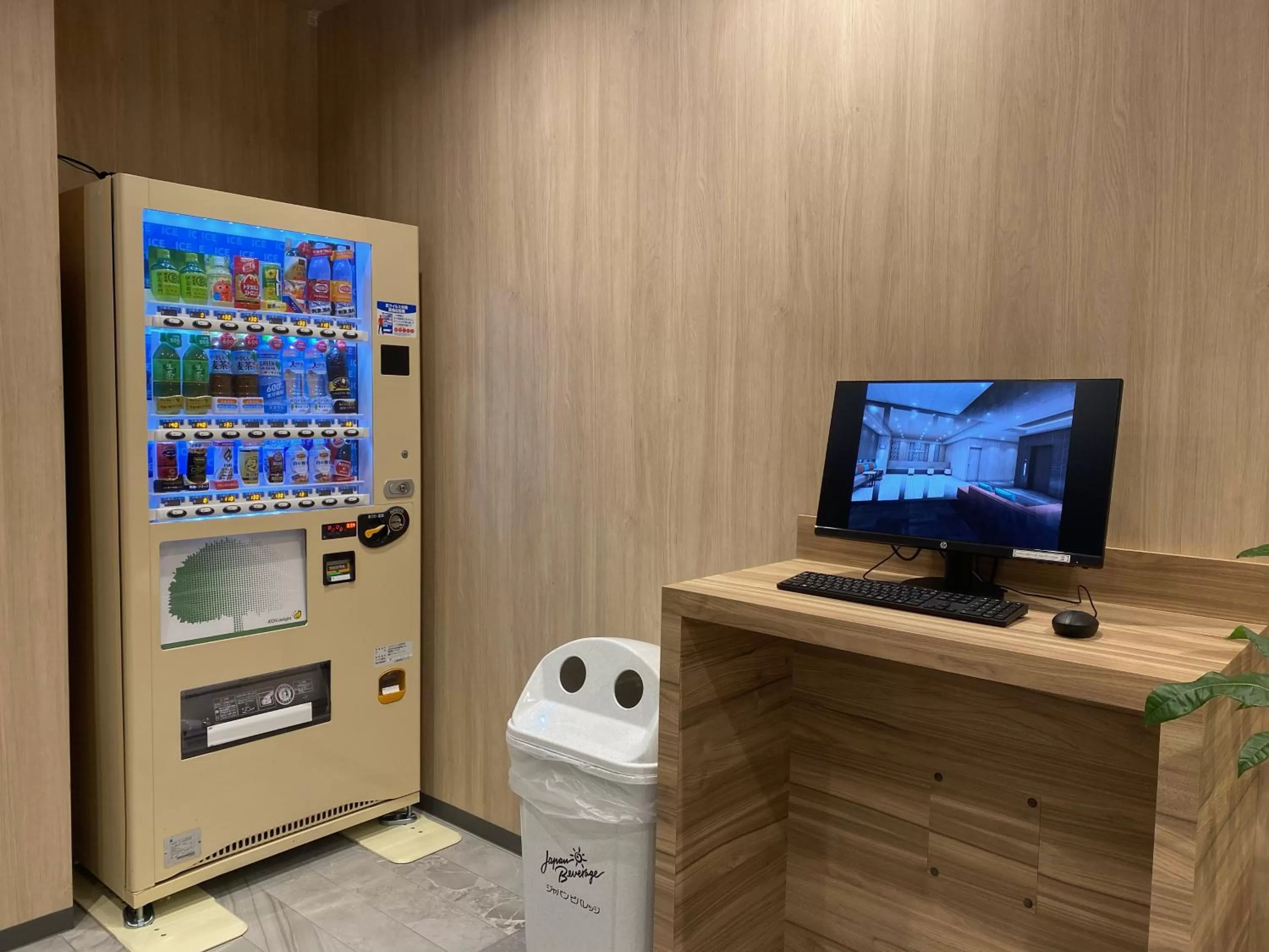 Lobby or reception in Smile Hotel Osaka Nakanoshima