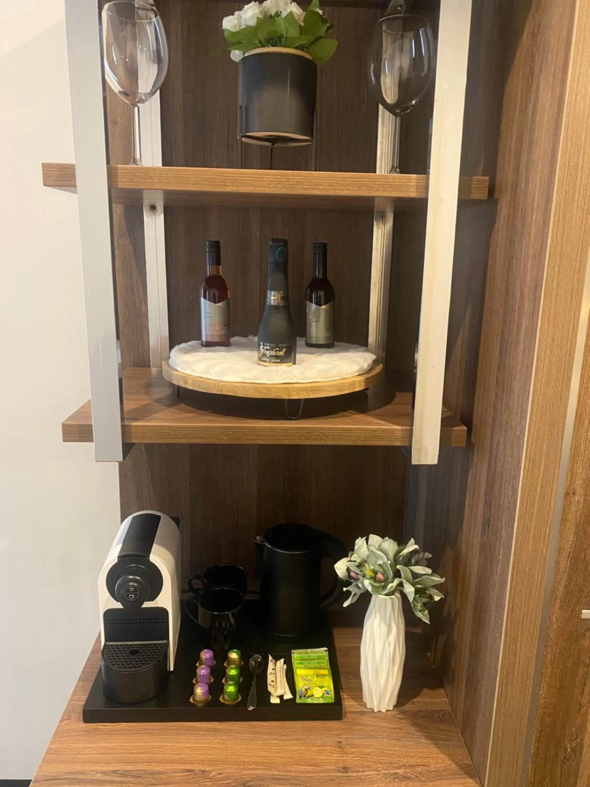 Coffee/tea facilities in Hotel Cataleya