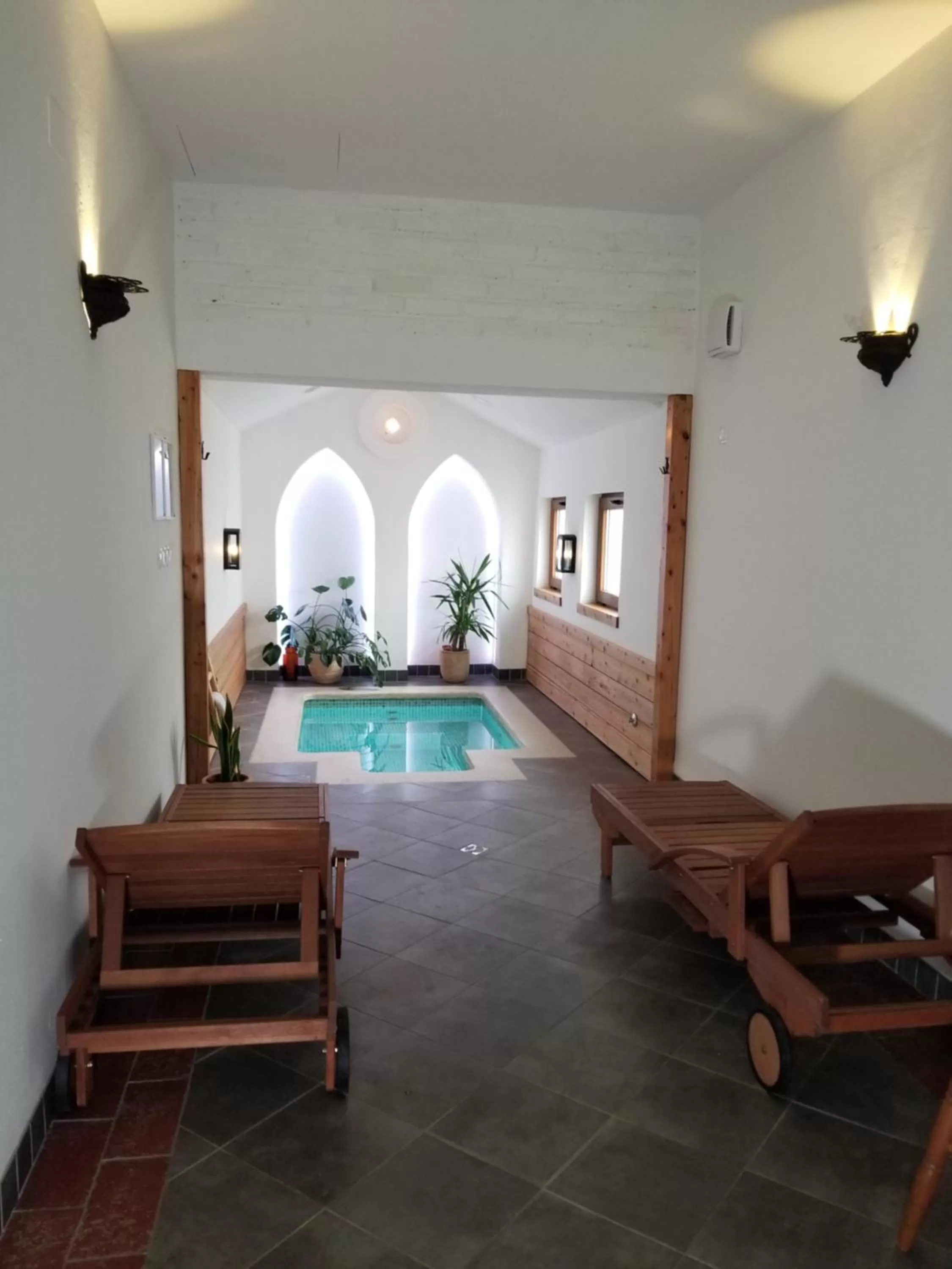 Pool view, Swimming Pool in Wellness B&B Winery Sontacchi