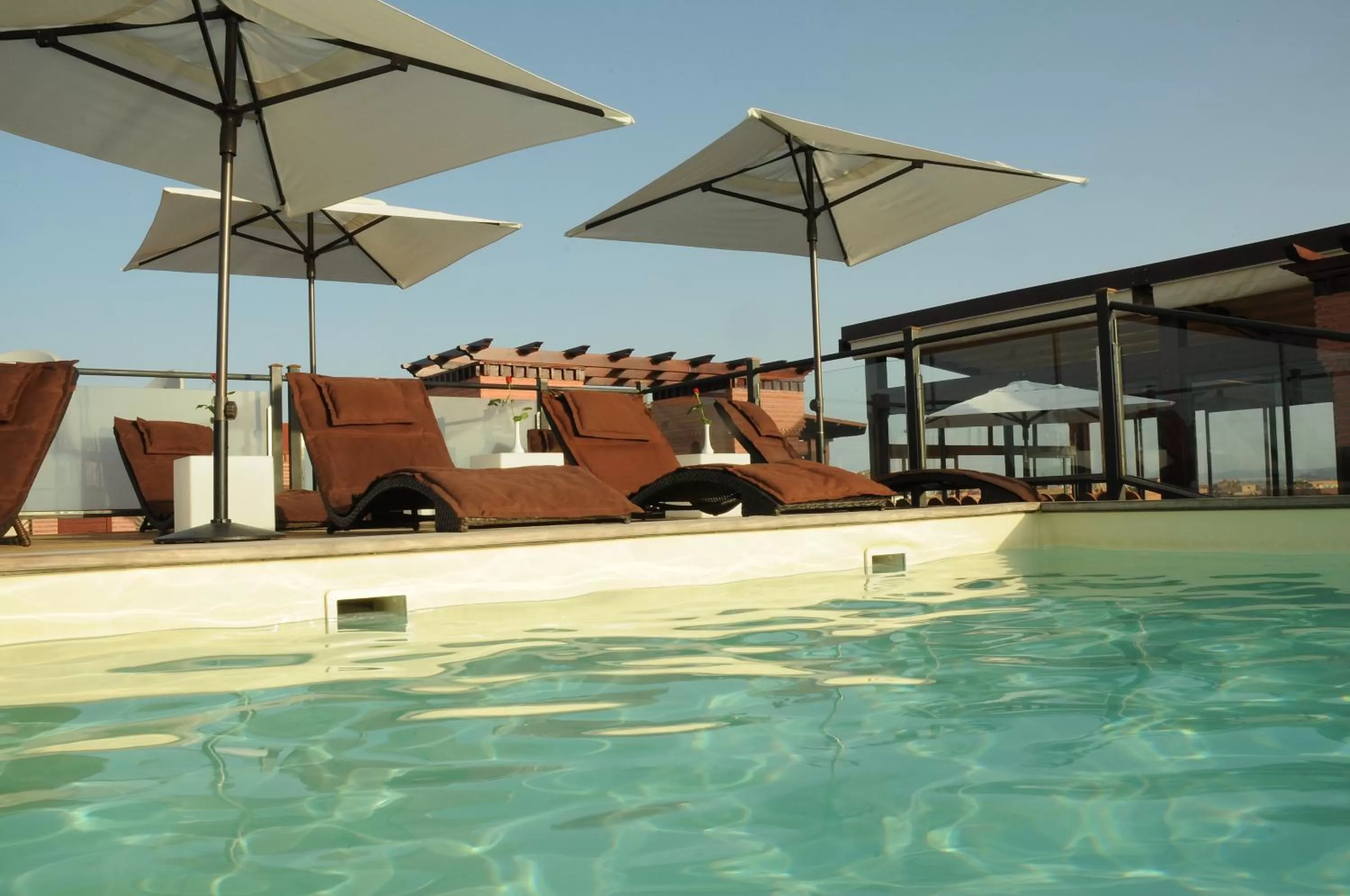 Swimming pool in Hotel Almas