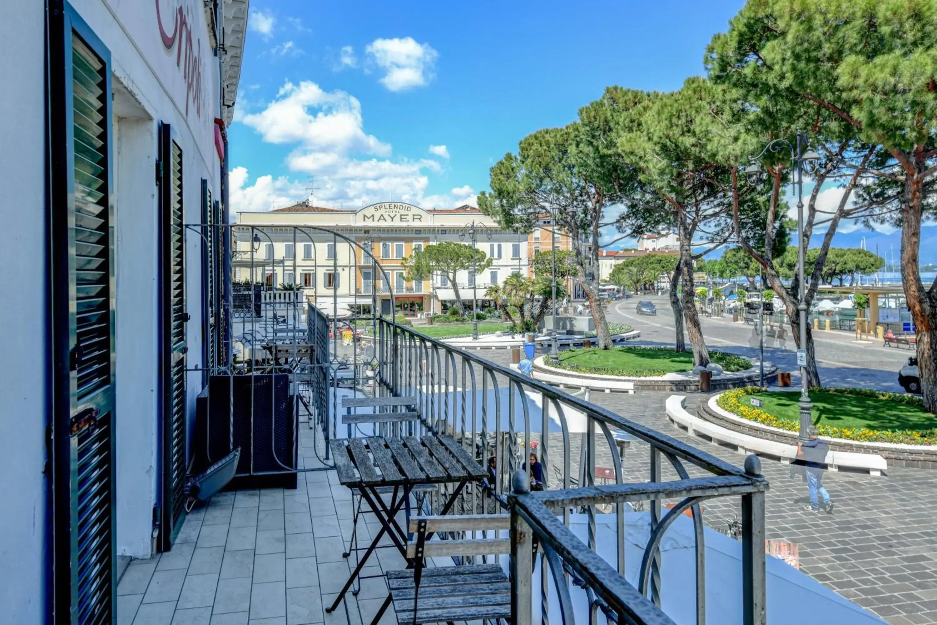 Deluxe Room with Balcony and Lake View in Hotel Tripoli Deluxe Room with Balcony and Lake View in Hotel Tripoli