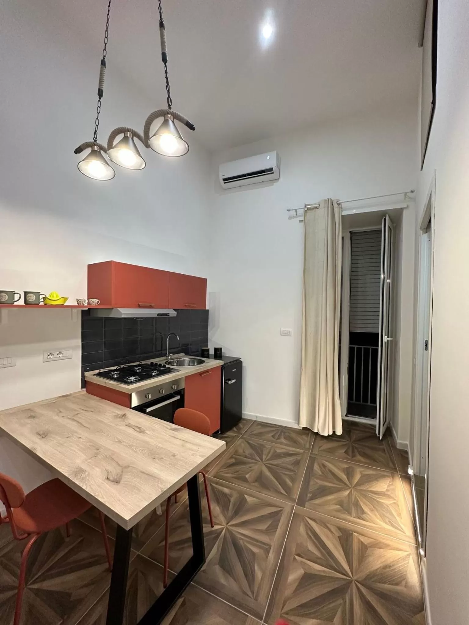 TV/Entertainment Center in San Ferdinando suite room