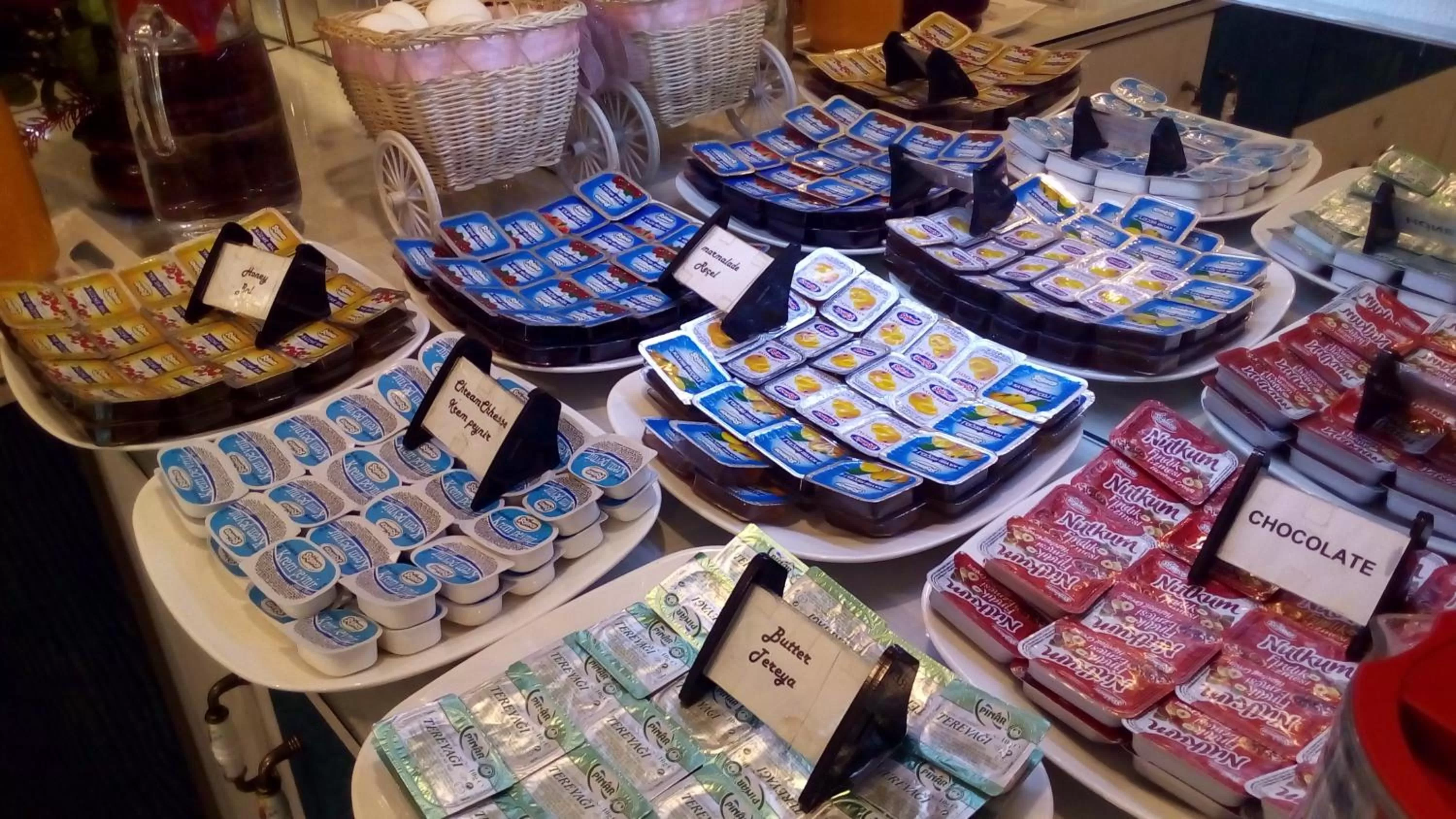 Buffet breakfast in Olimpiyat Hotel Izmir