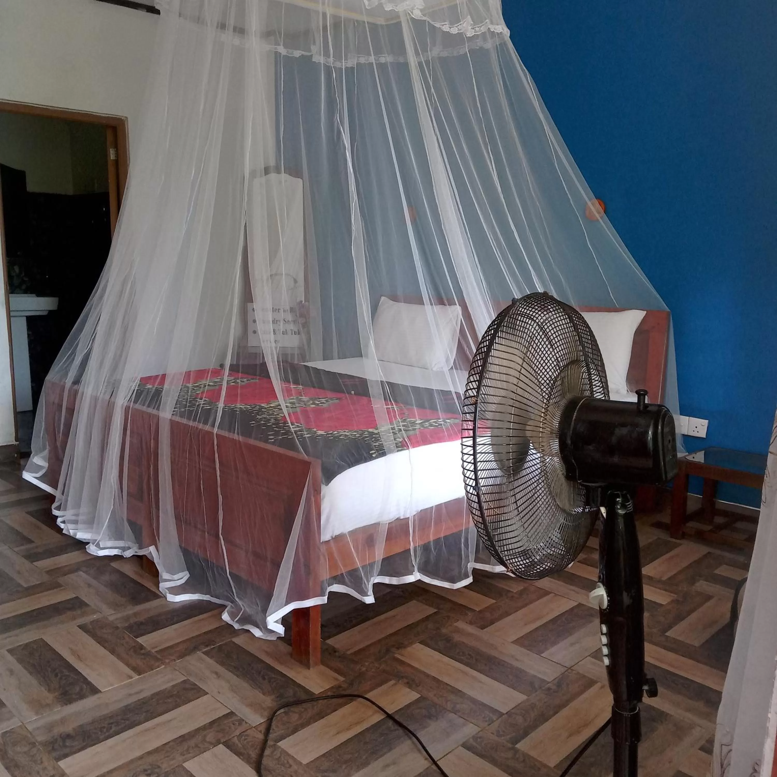 Bed in The Horizon Root Inn