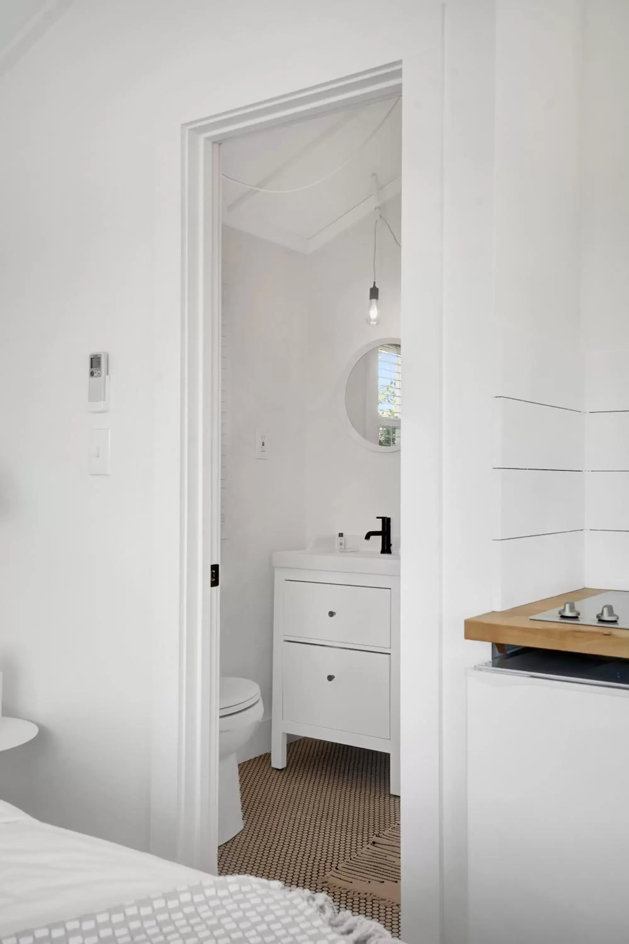 King Studio in Breakers Montauk King Studio in Breakers Montauk