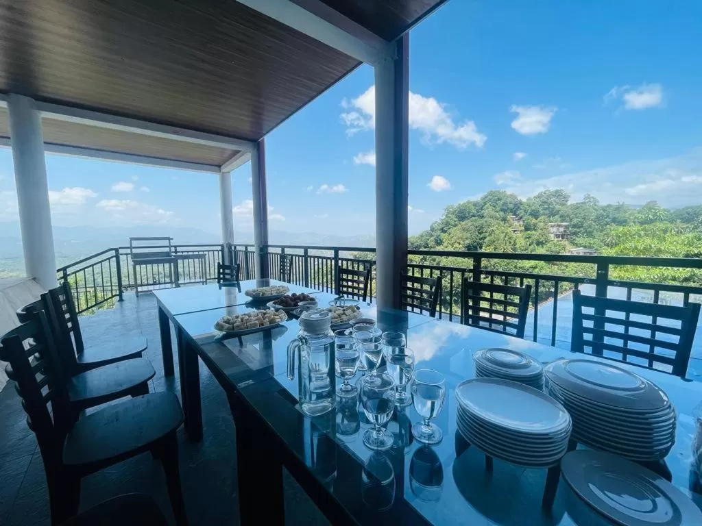 Restaurant/places to eat in Sky Gate kandy