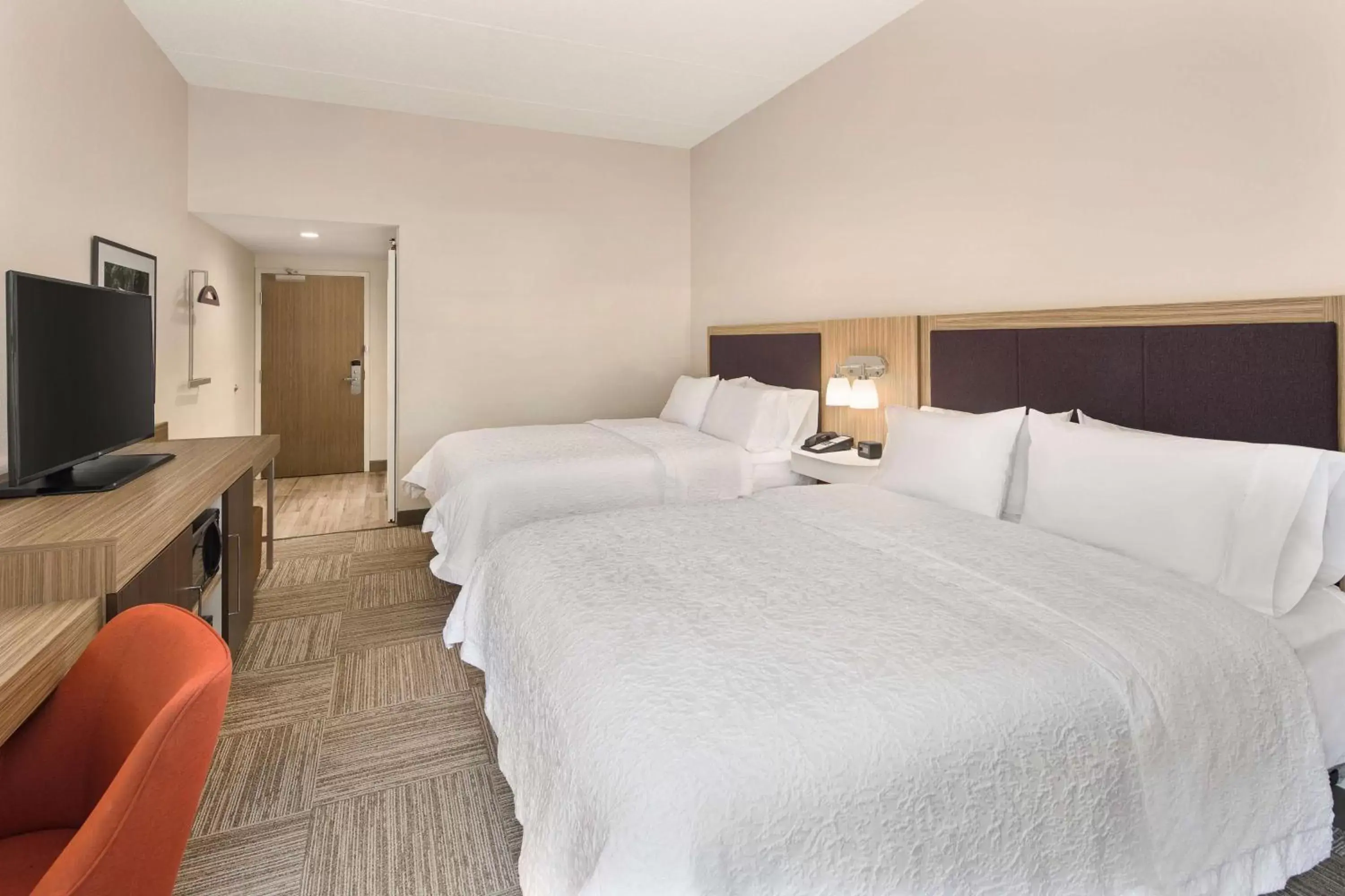 Double Room - Non-Smoking in Hampton Inn Lagrange near Callaway Gardens Double Room - Non-Smoking in Hampton Inn Lagrange near Callaway Gardens