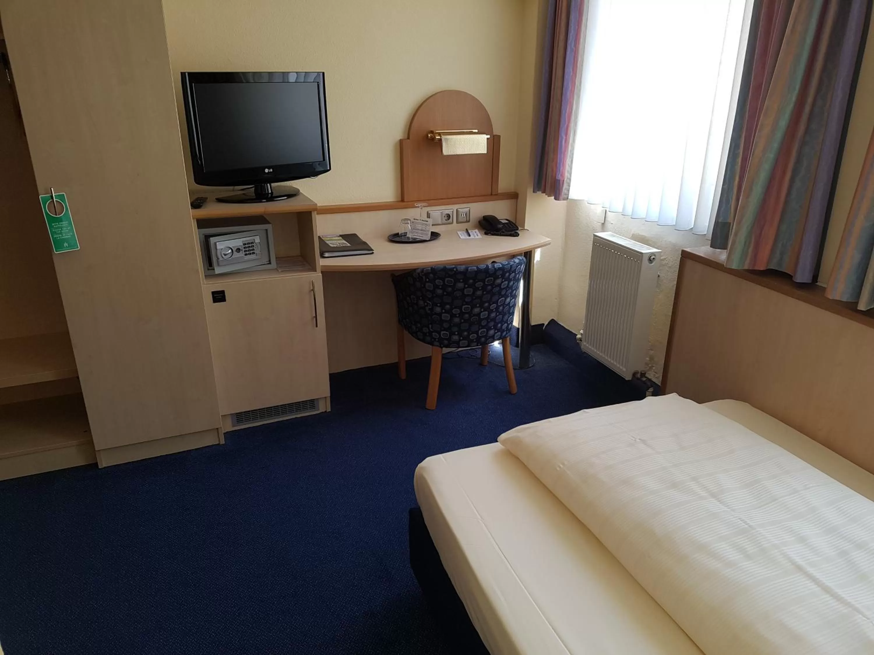 Photo of the whole room, Bed in City Partner Hotel Strauss