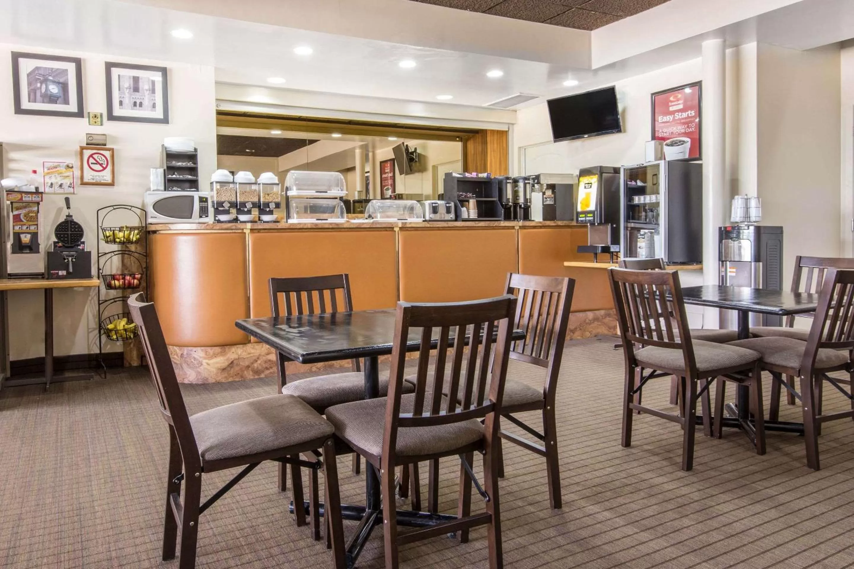 Restaurant/places to eat in Econo Lodge