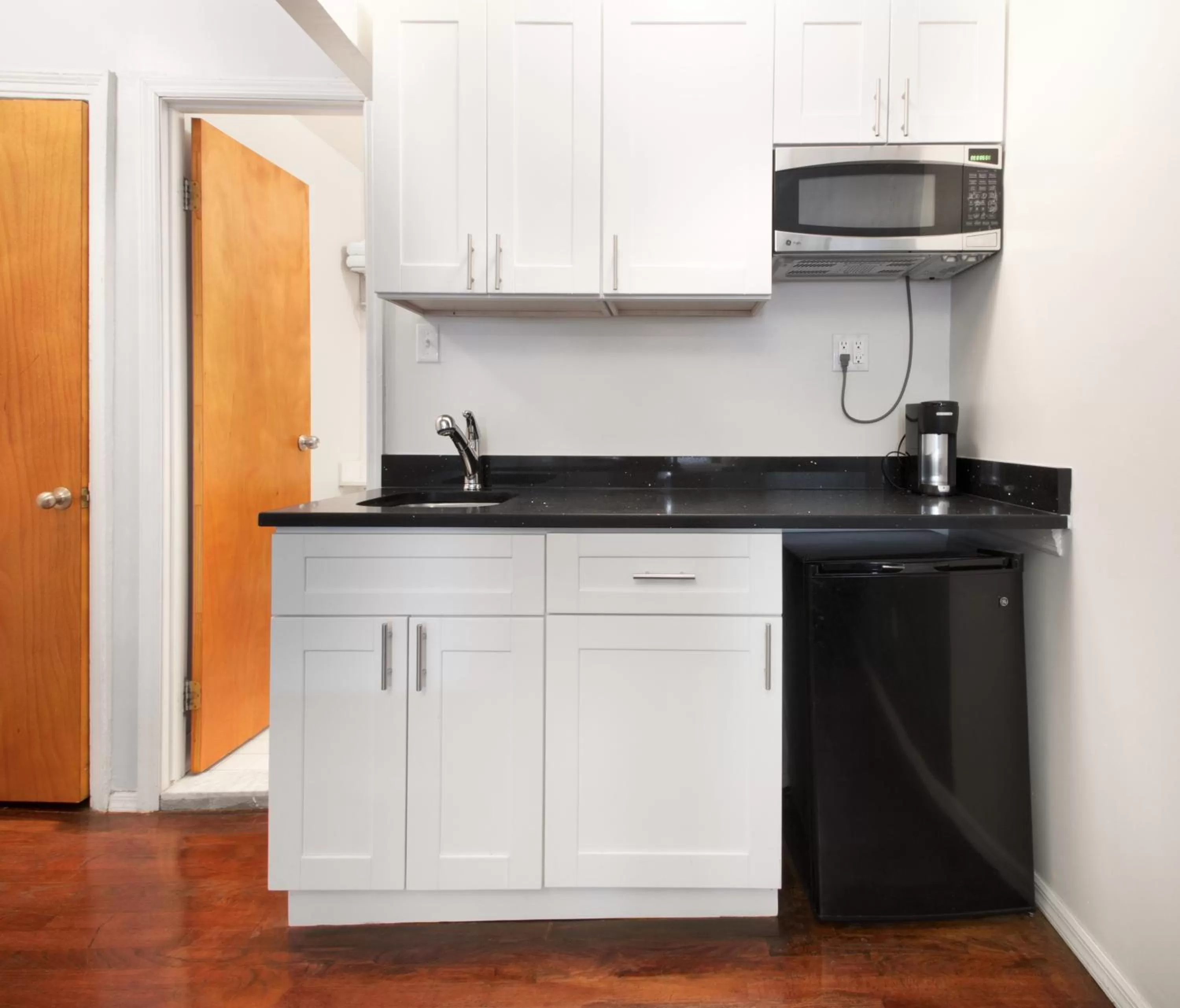 Kitchen or kitchenette in Hotel 309