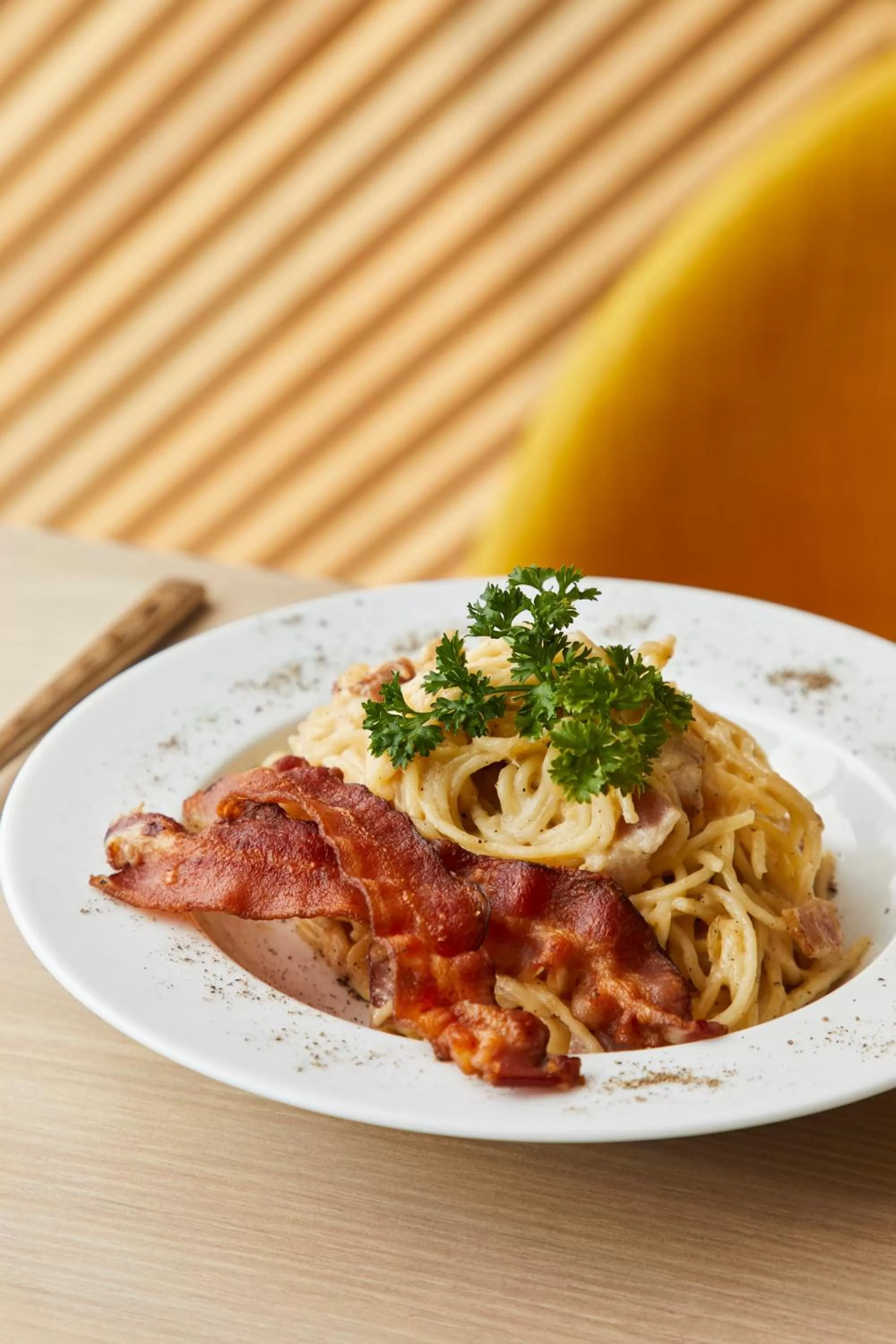 Restaurant/places to eat in The Quarter Ari by UHG