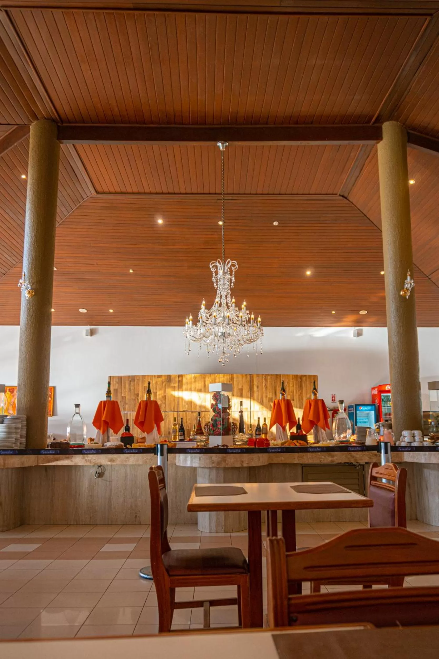 Buffet breakfast in Porto das Naus Praia Hotel