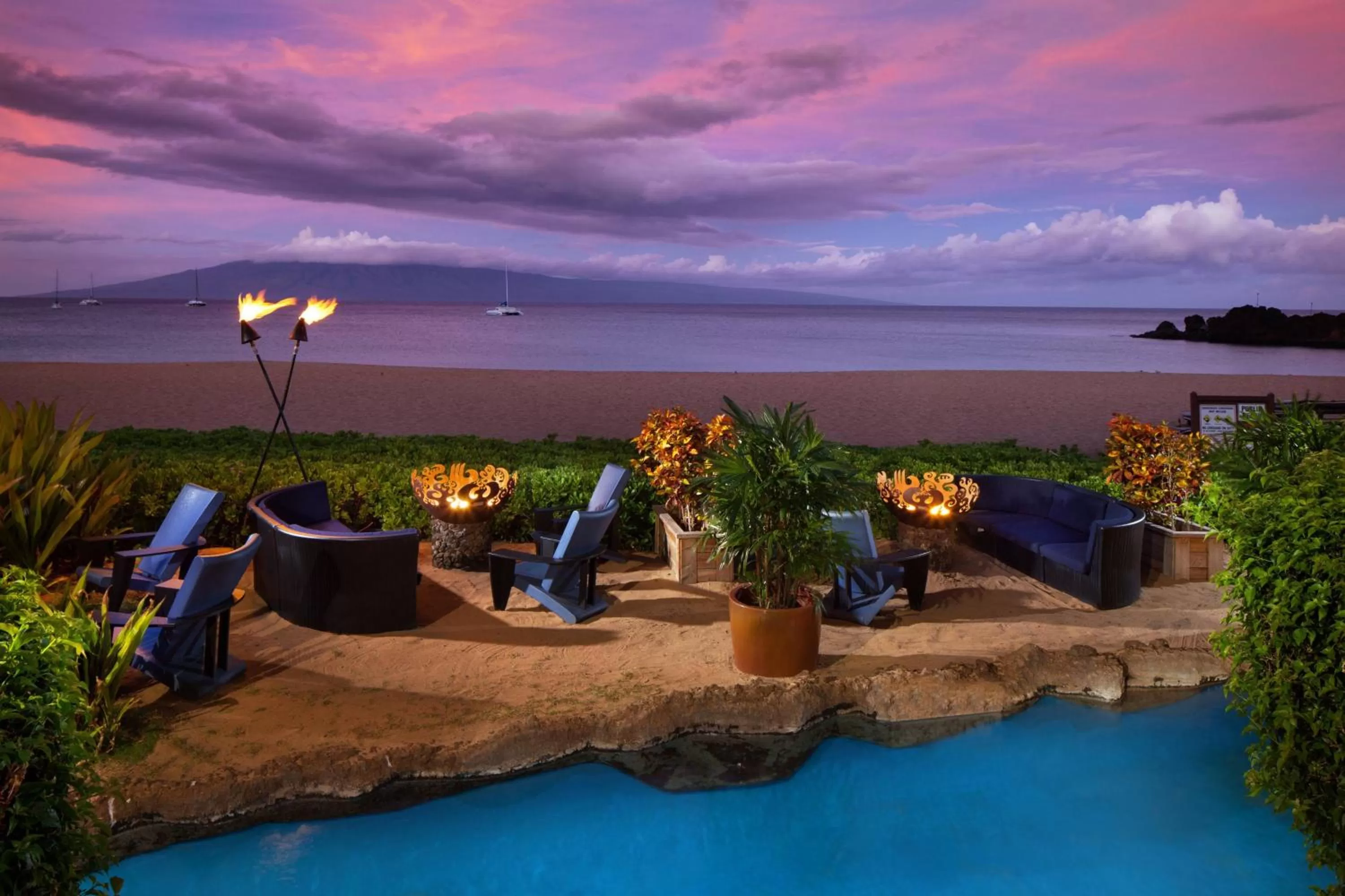 Restaurant/places to eat in Sheraton Maui Resort & Spa