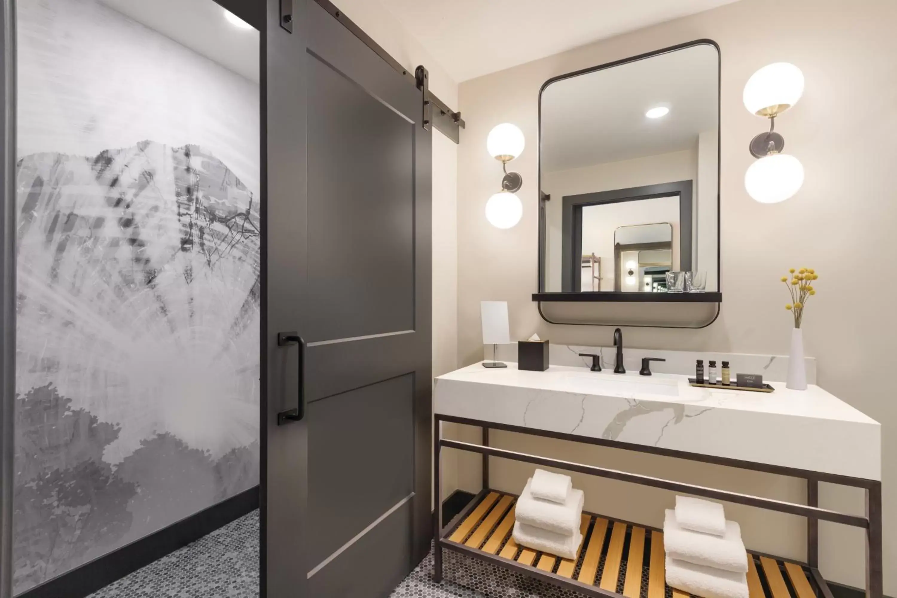 Quadruple Room in The Eddy Taproom & Hotel Quadruple Room in The Eddy Taproom & Hotel