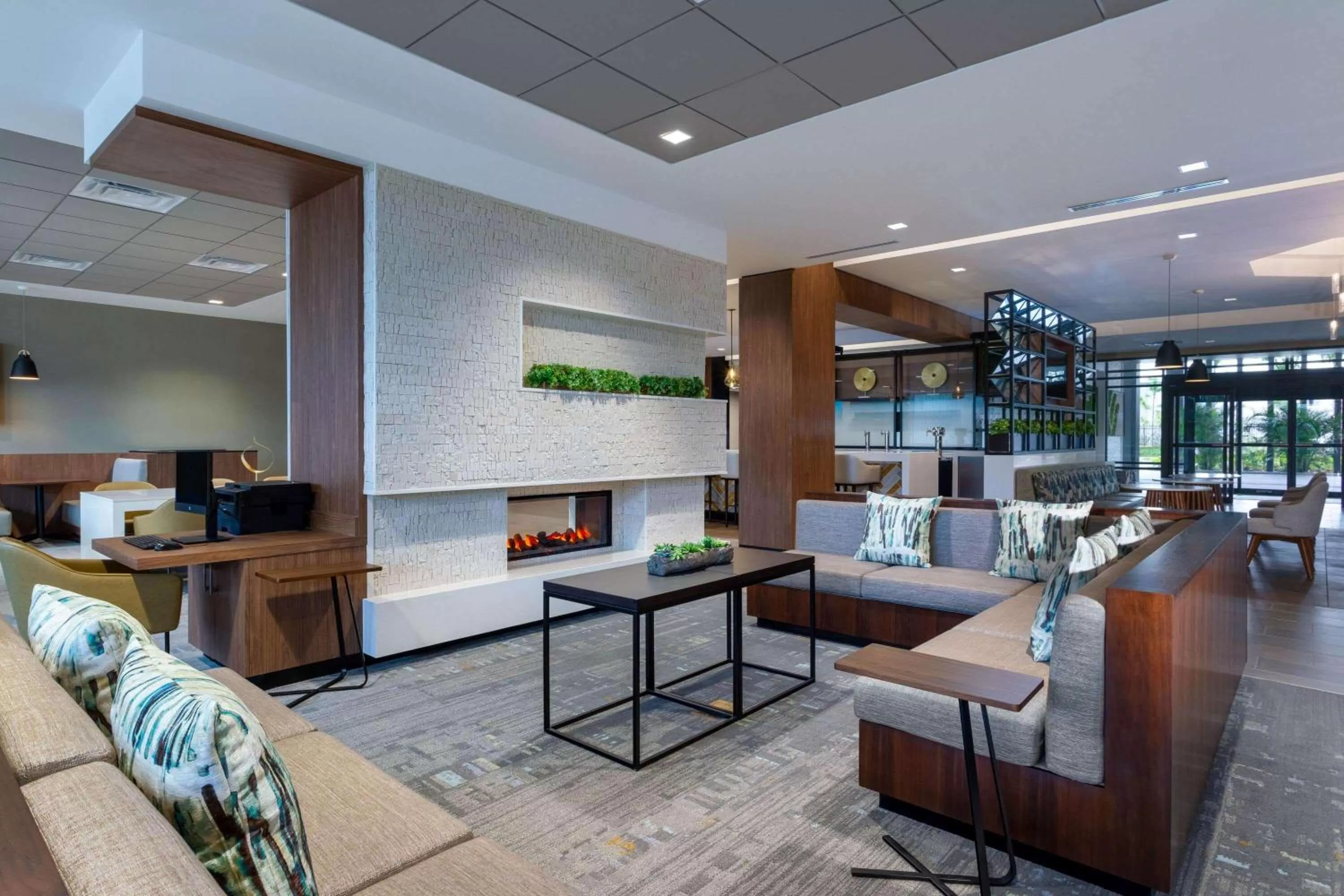 Lobby or reception in Wyndham Garden Orlando Universal / I Drive