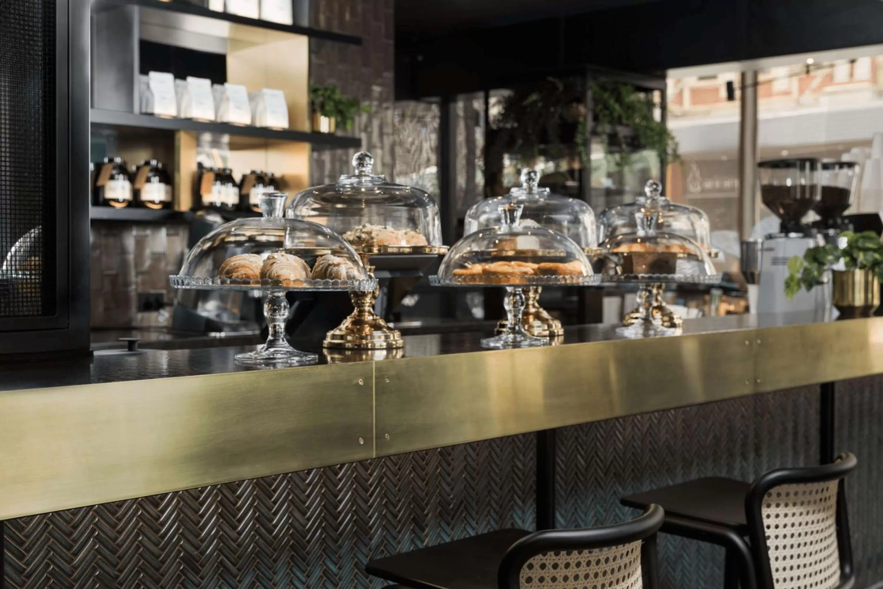 Restaurant/places to eat in QT Perth