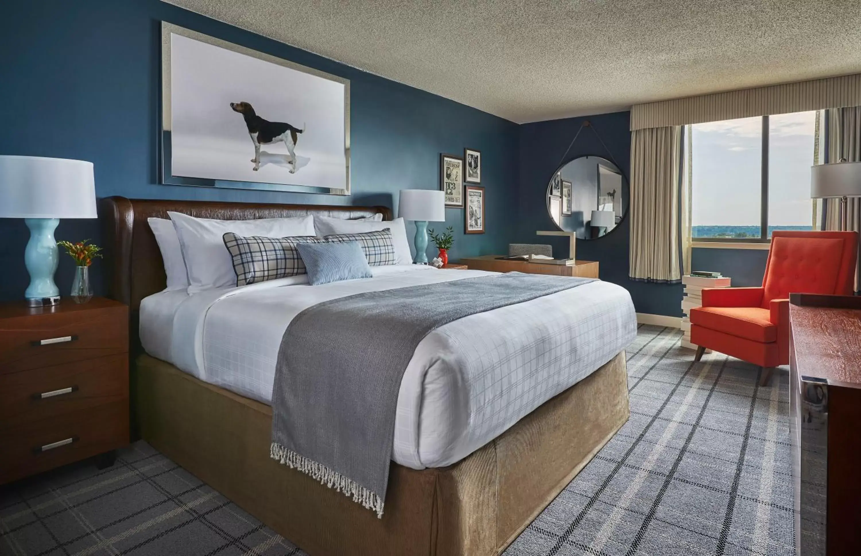 King Room with Bath Tub - Disability Access/Non-Smoking in Graduate by Hilton Richmond King Room with Bath Tub - Disability Access/Non-Smoking in Graduate by Hilton Richmond