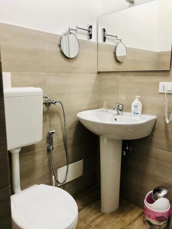 Bathroom in Hotel Venice Tour