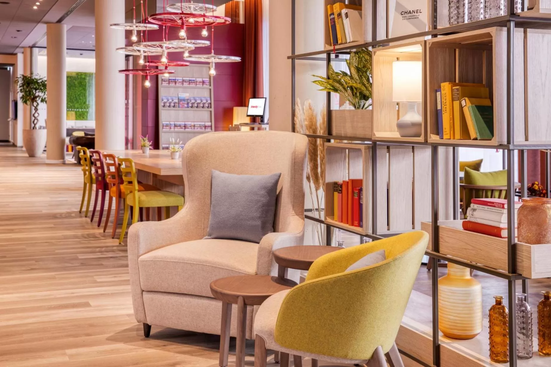 Restaurant/places to eat in IntercityHotel Graz