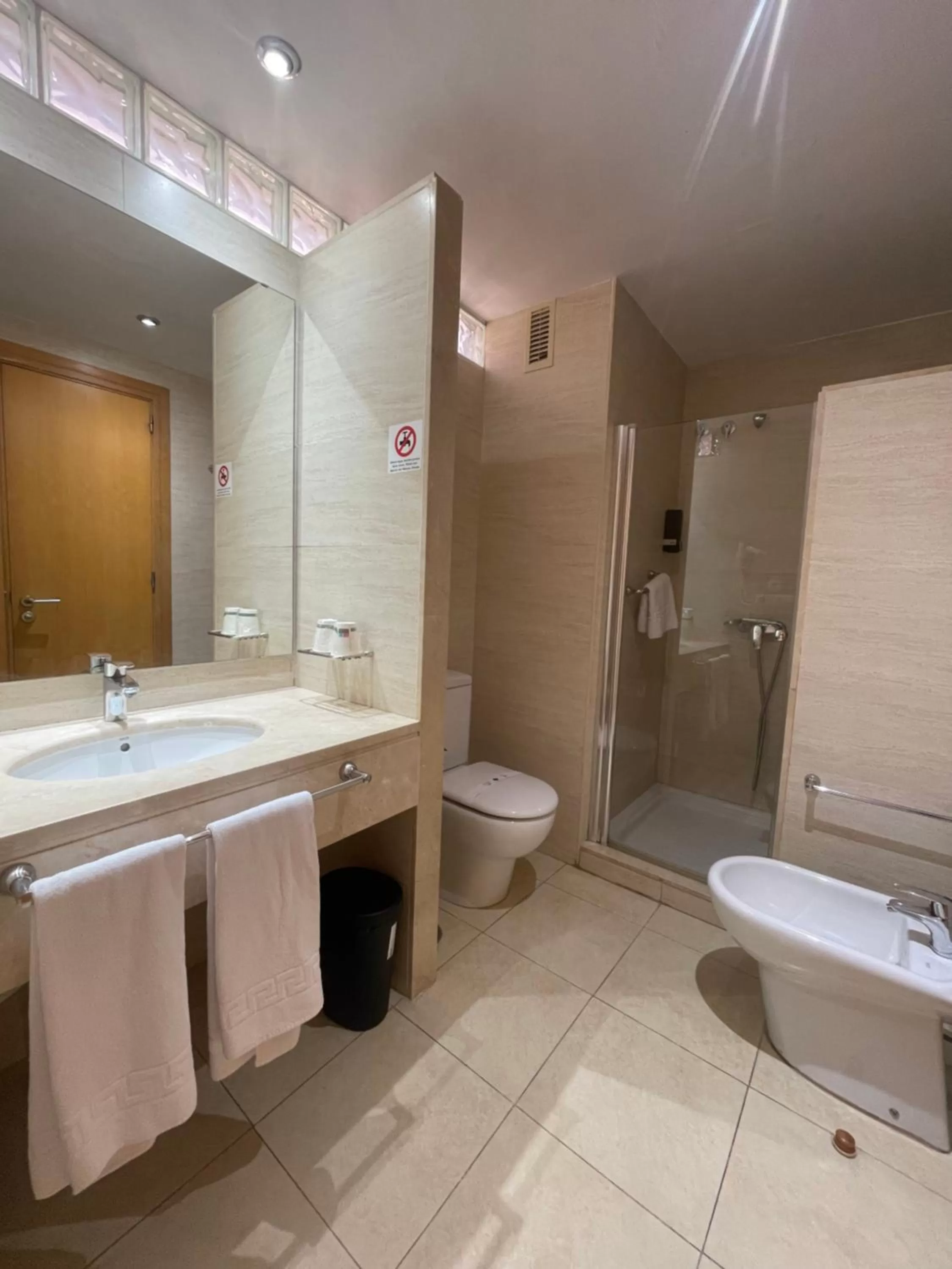 Hot Spring Bath in Hotel Neptuno by ON Hotels Group