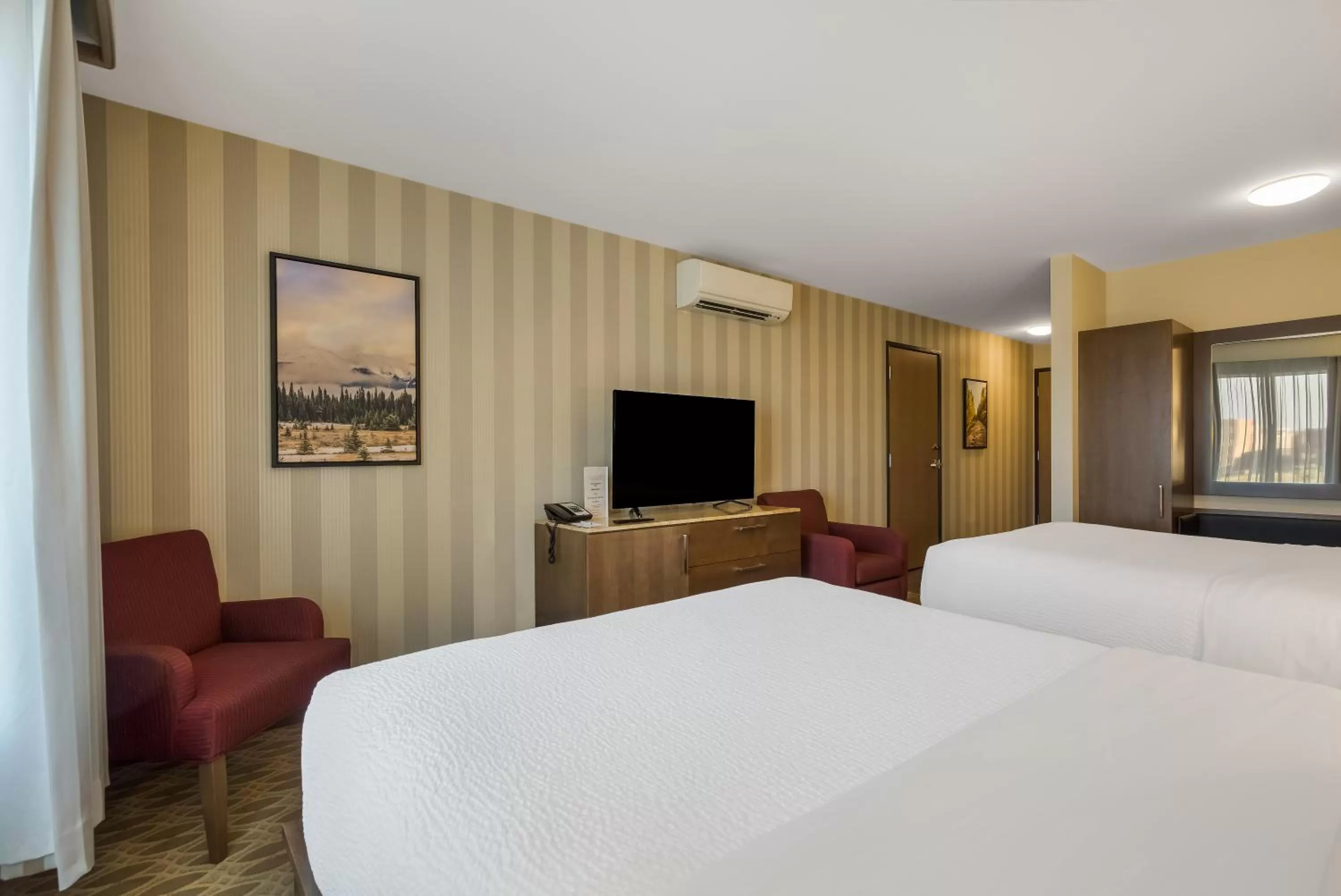 Bedroom, Bed in Hotel 11, MOD A Sonesta Collection