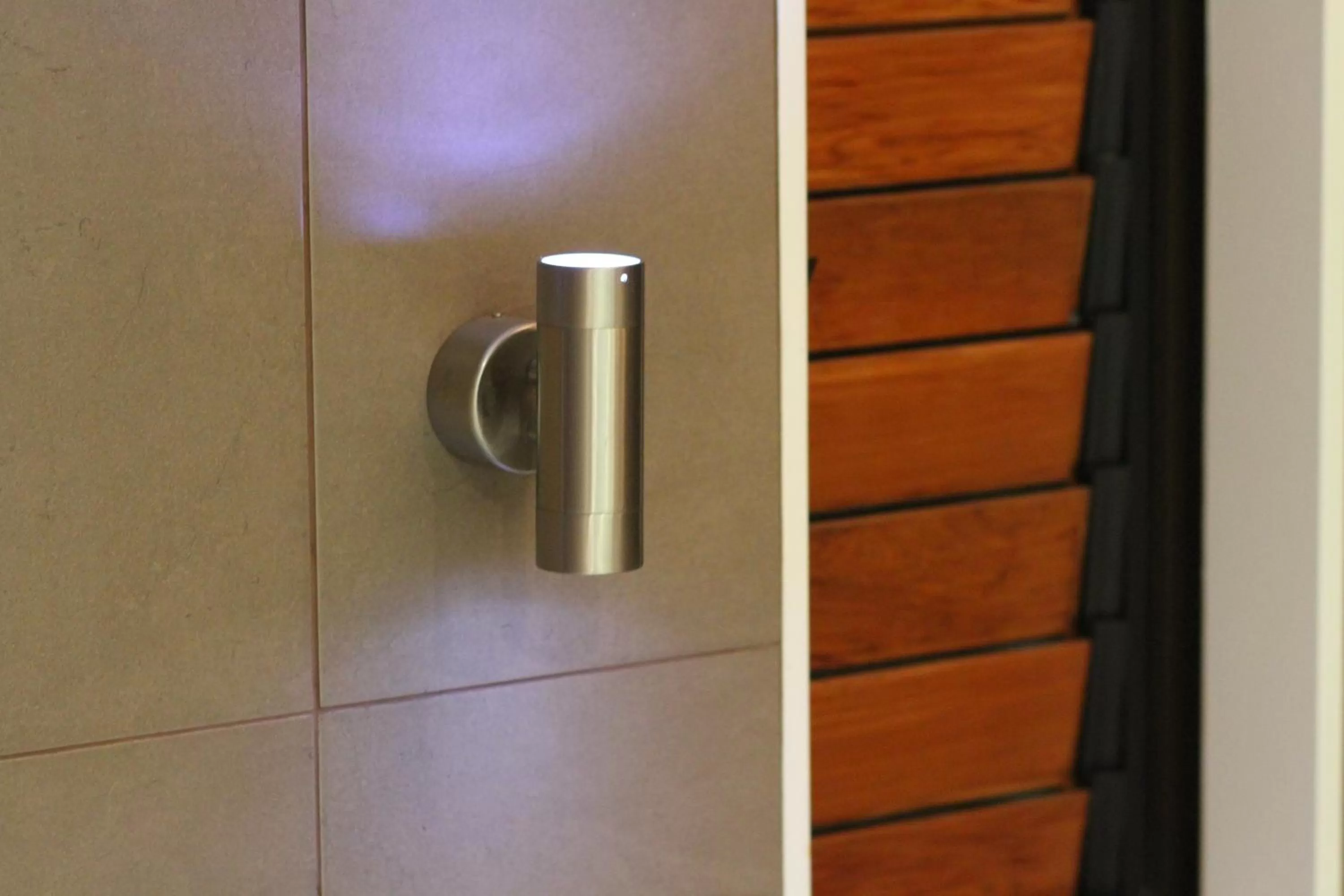 Decorative detail in Bentleys Motor Inn