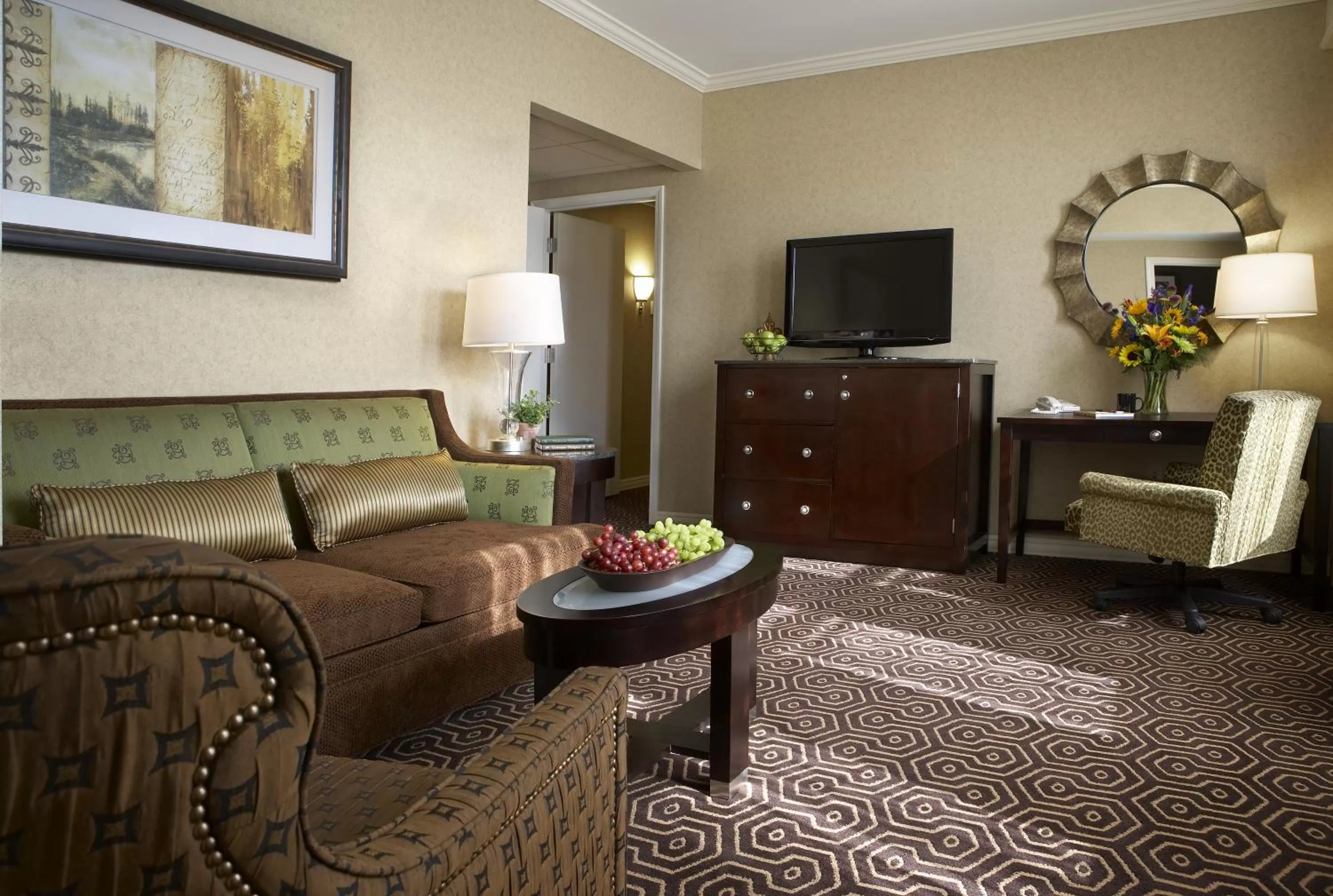 Living room in Hotel Julien Dubuque