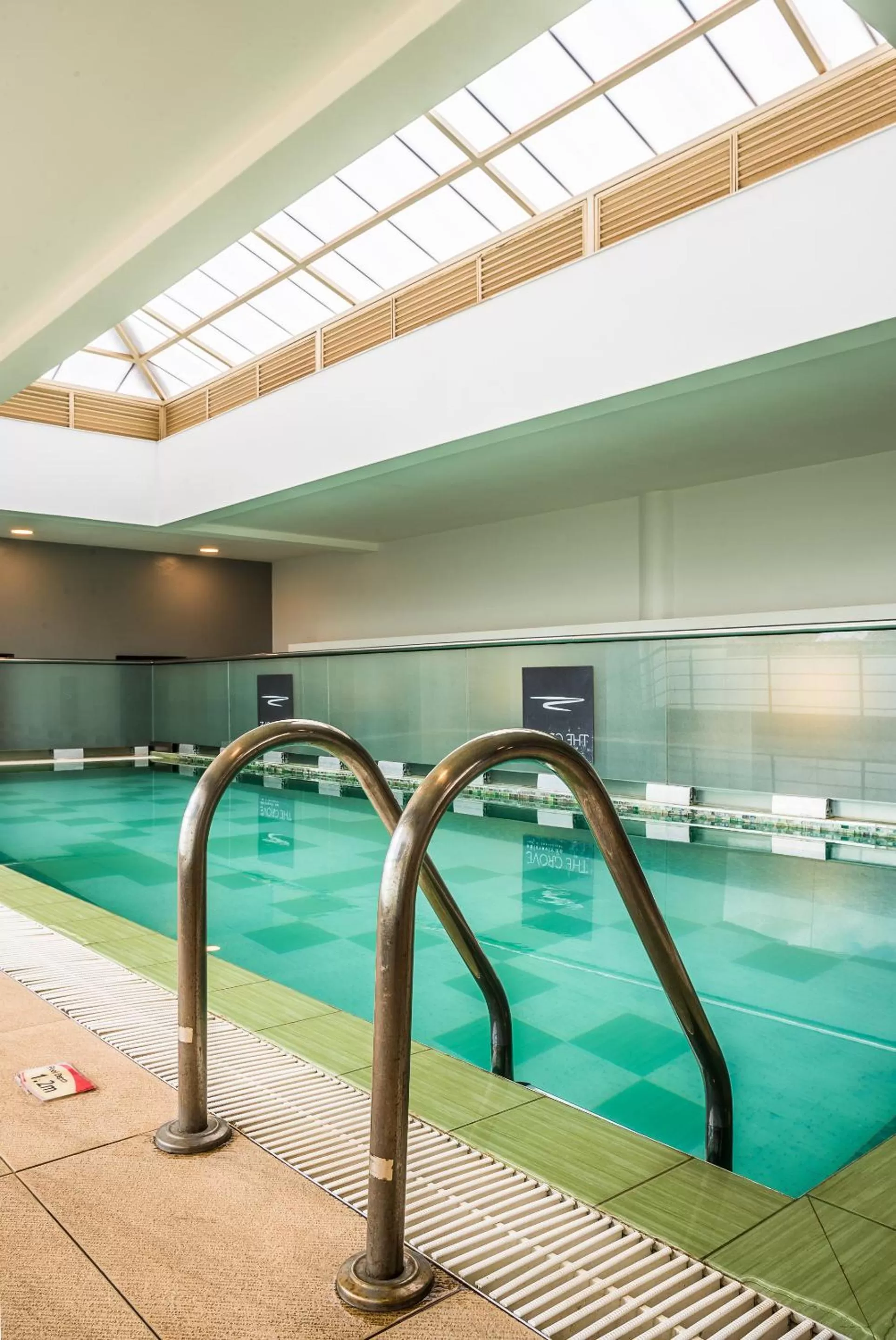 Swimming pool in Executive Residency by Best Western Nairobi