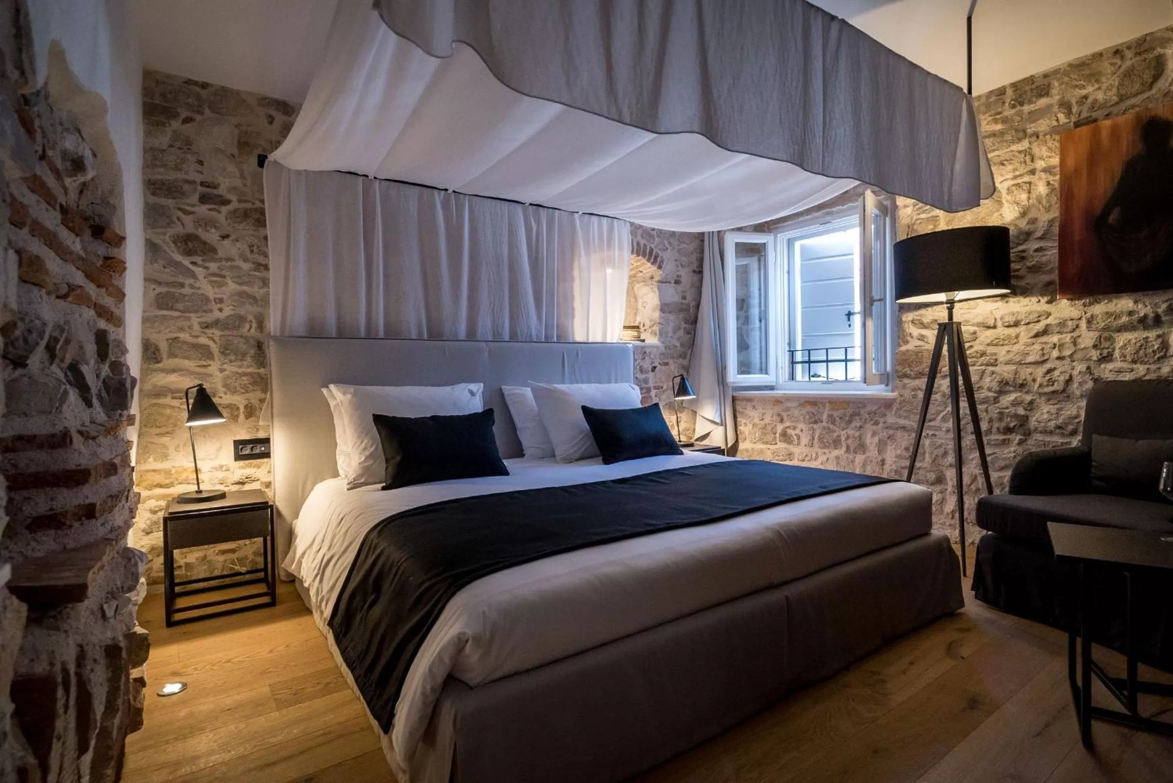 Seating area, Bed in Murum Heritage Hotel