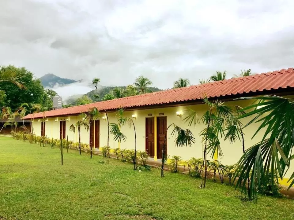 ห้วยน้ำรินรีสอร์ท The Creek Garden Resort