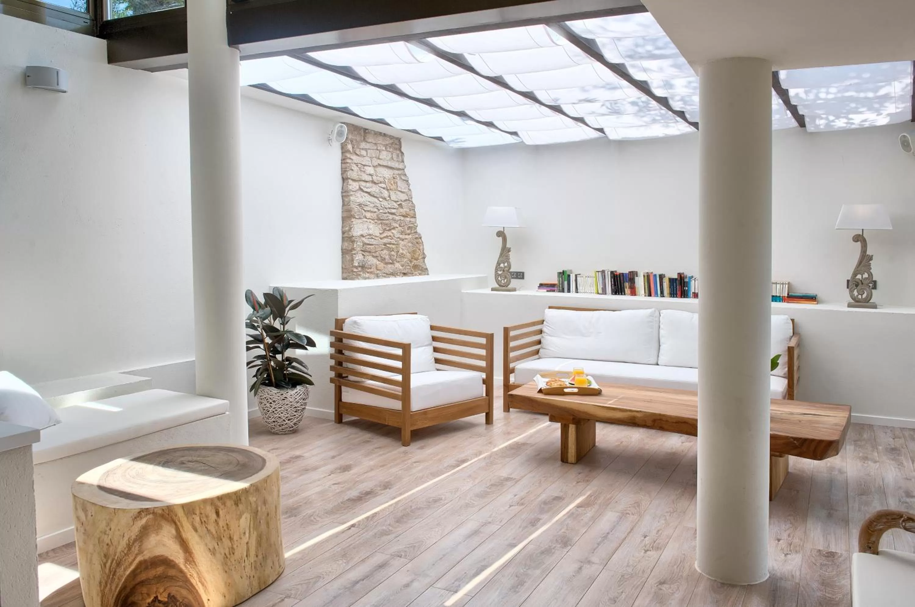 Lobby or reception in El Petit Convent