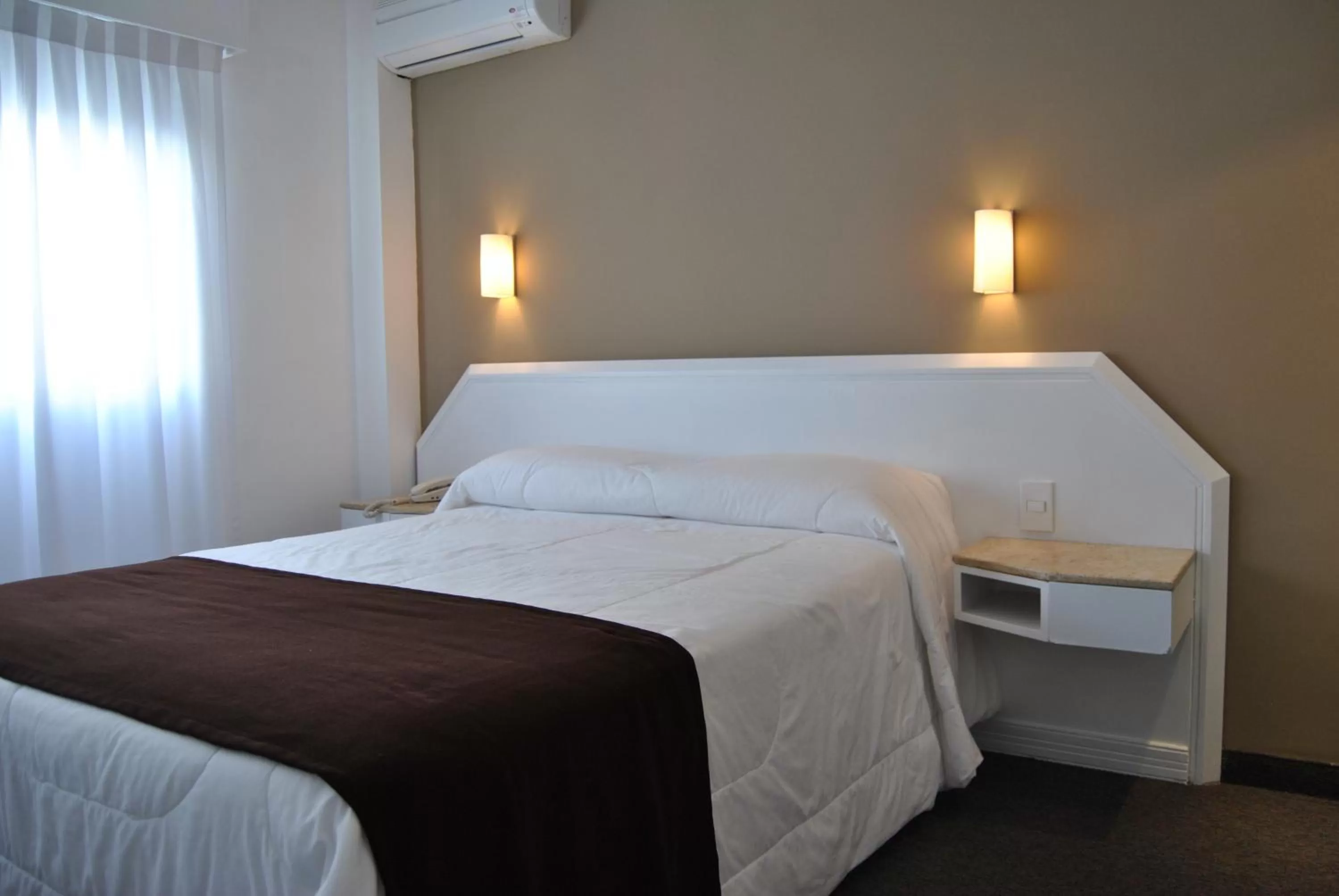 Bedroom, Bed in Hotel Castilla